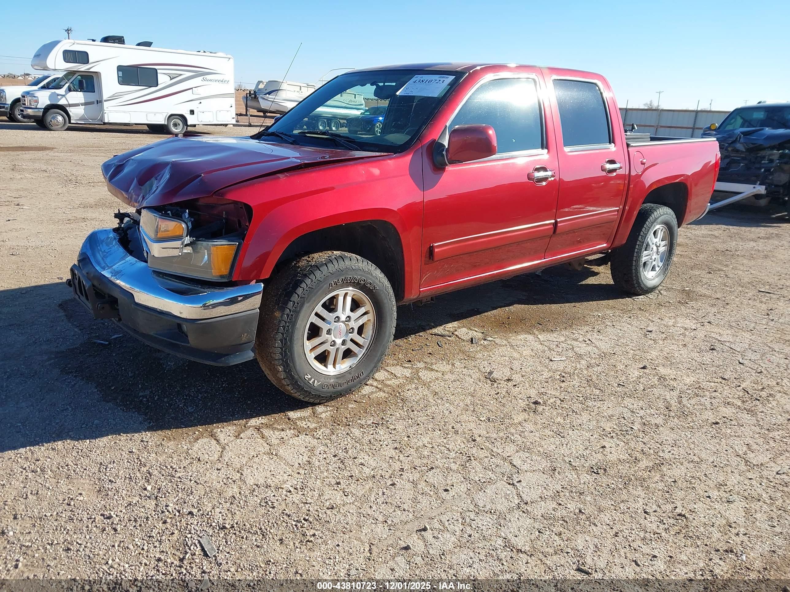 GMC CANYON image 2
