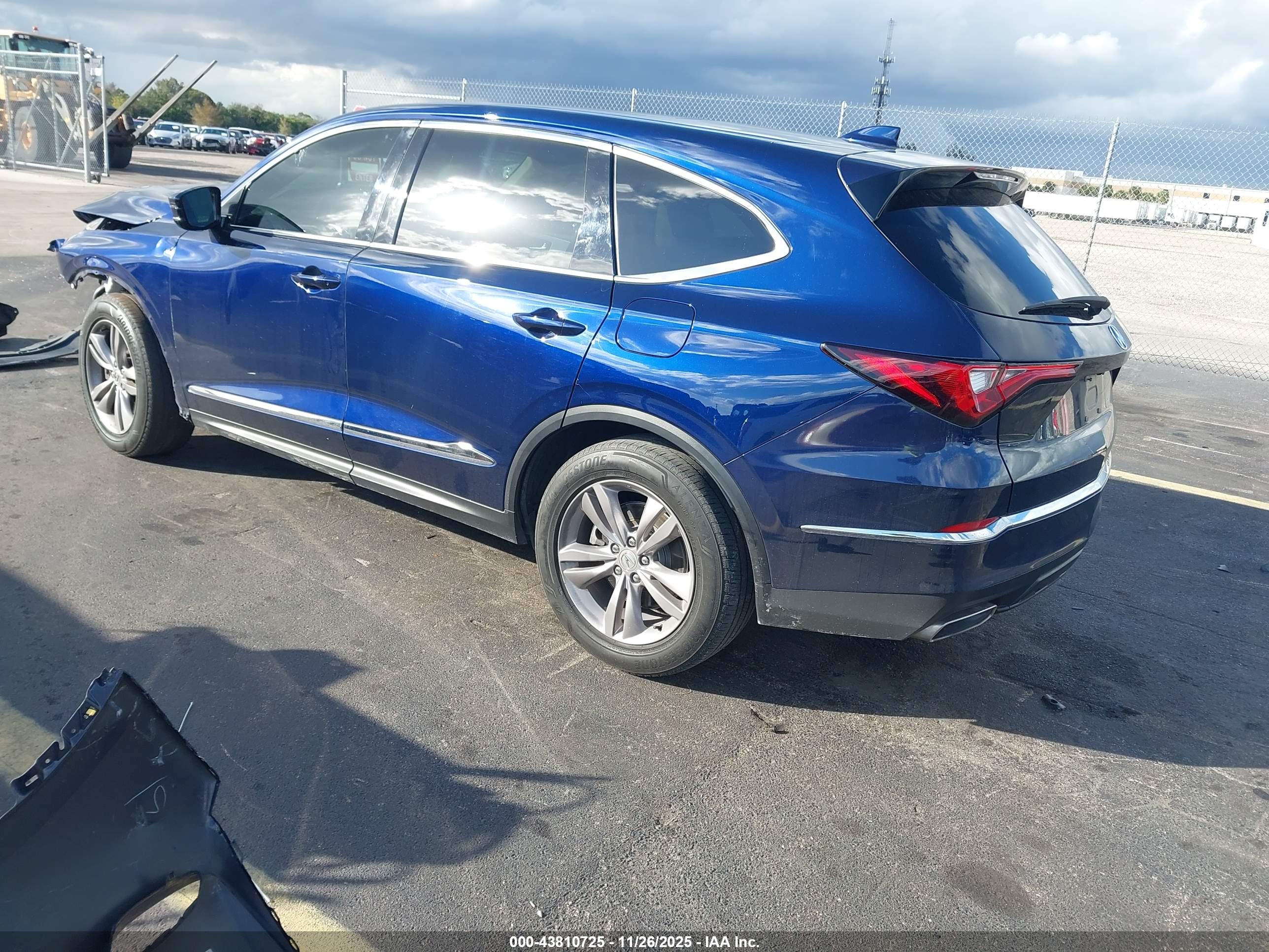 ACURA MDX image 3