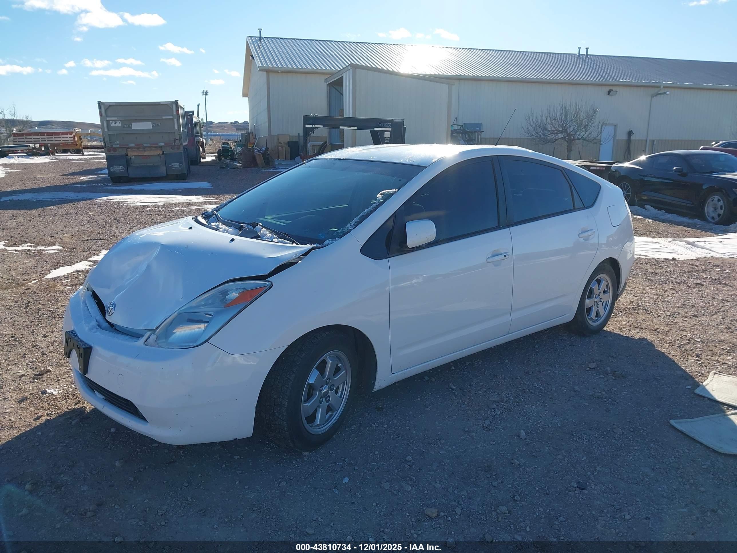 TOYOTA PRIUS image 2