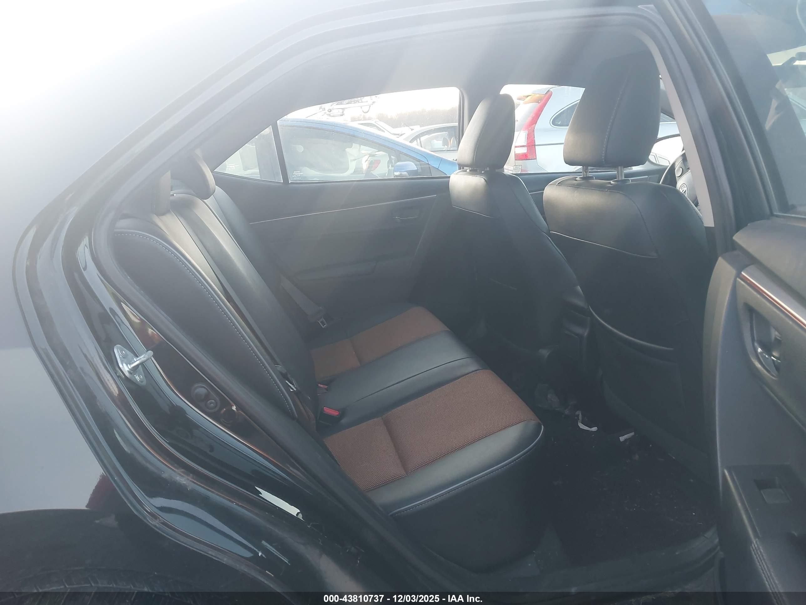 TOYOTA COROLLA image 8