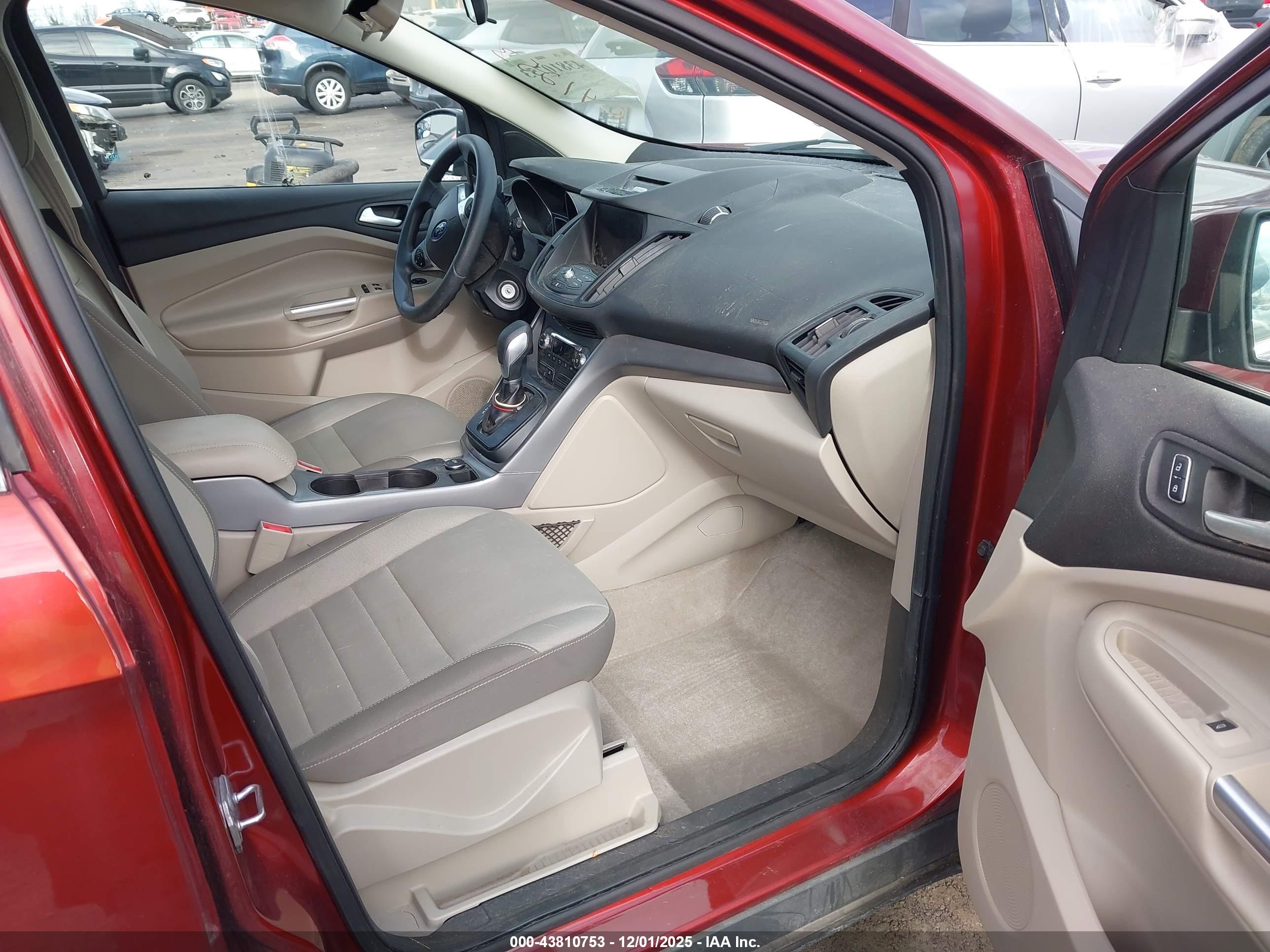 FORD ESCAPE image 5