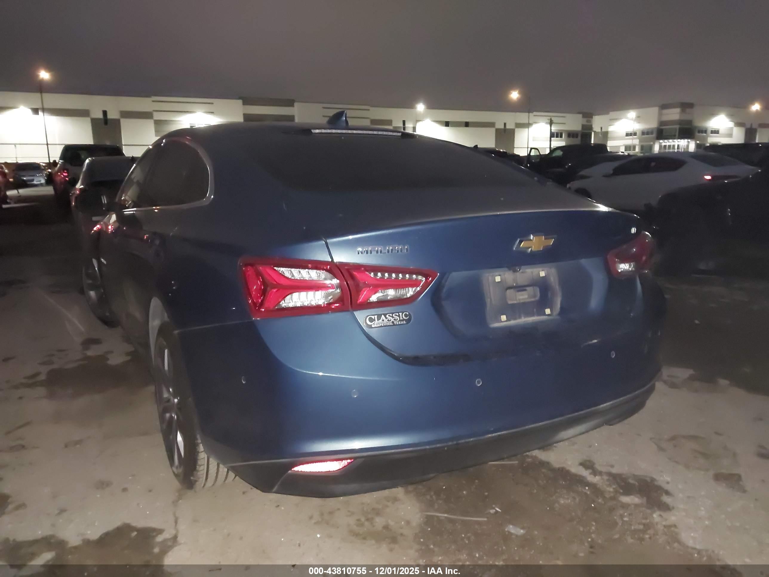CHEVROLET MALIBU image 3