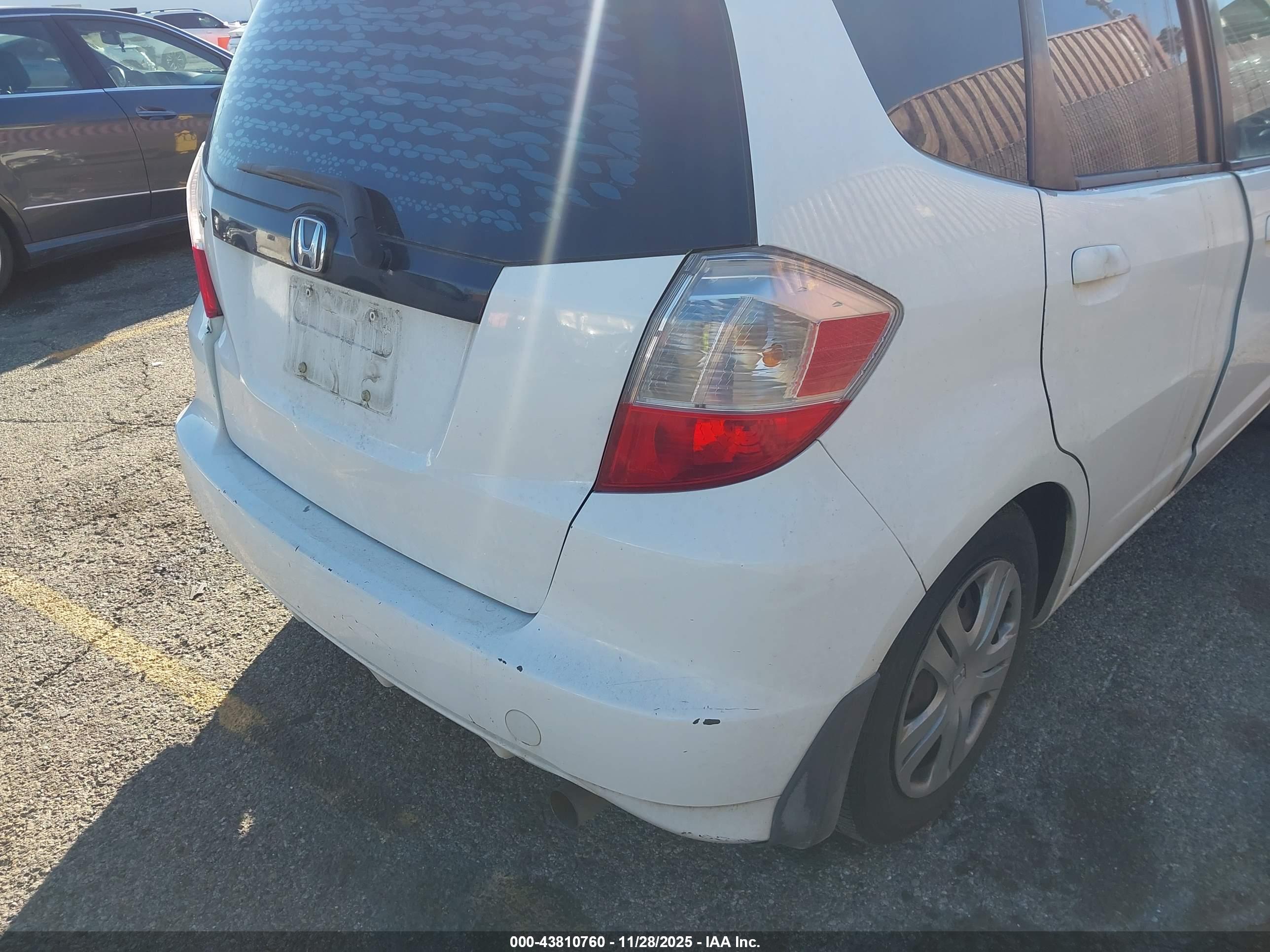 HONDA FIT image 4