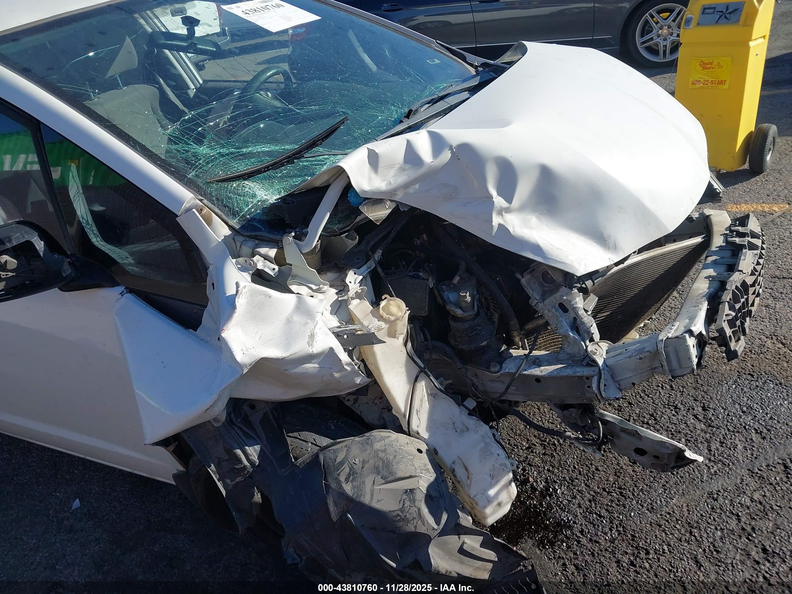 HONDA FIT image 6