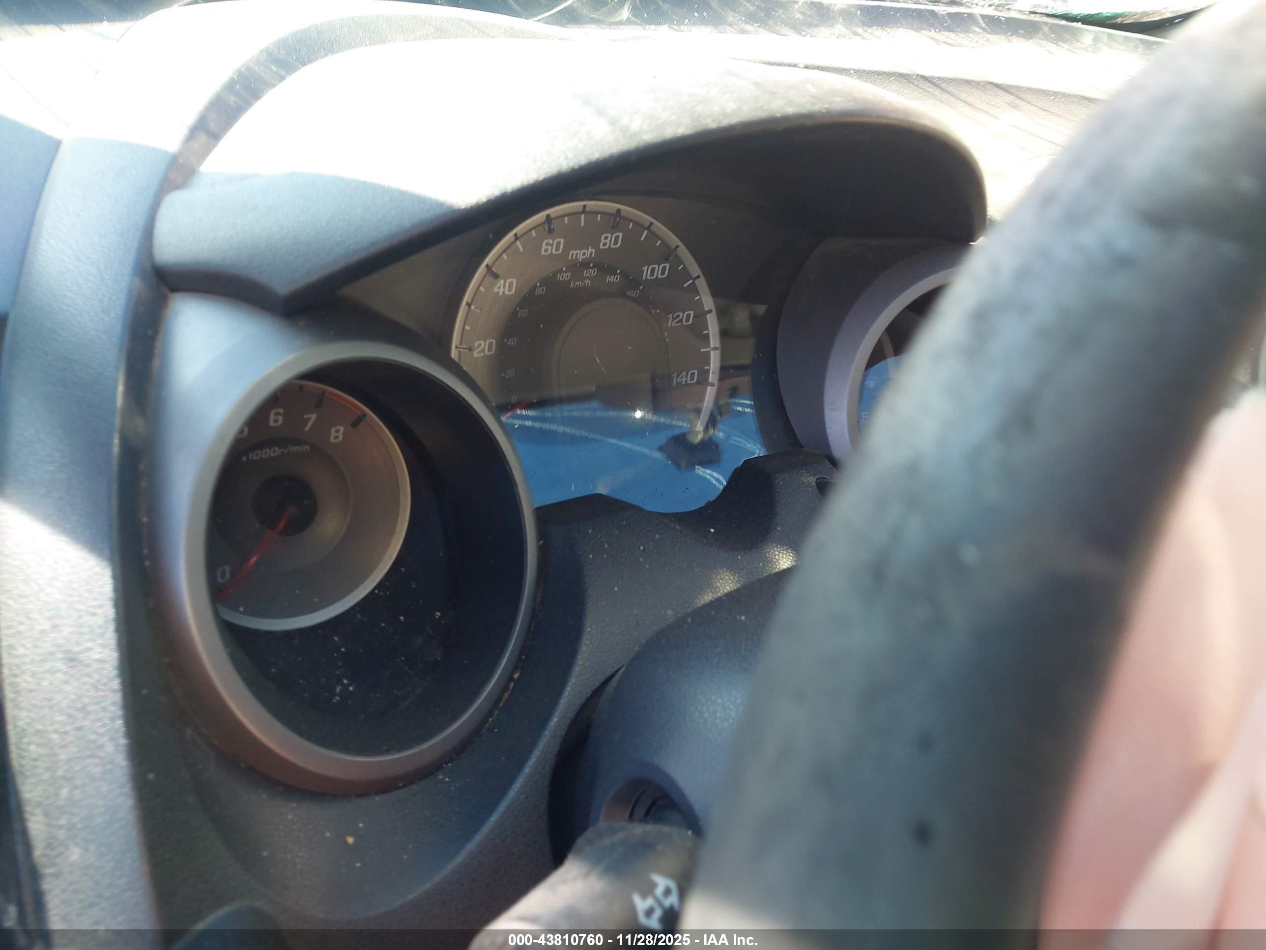 HONDA FIT image 7