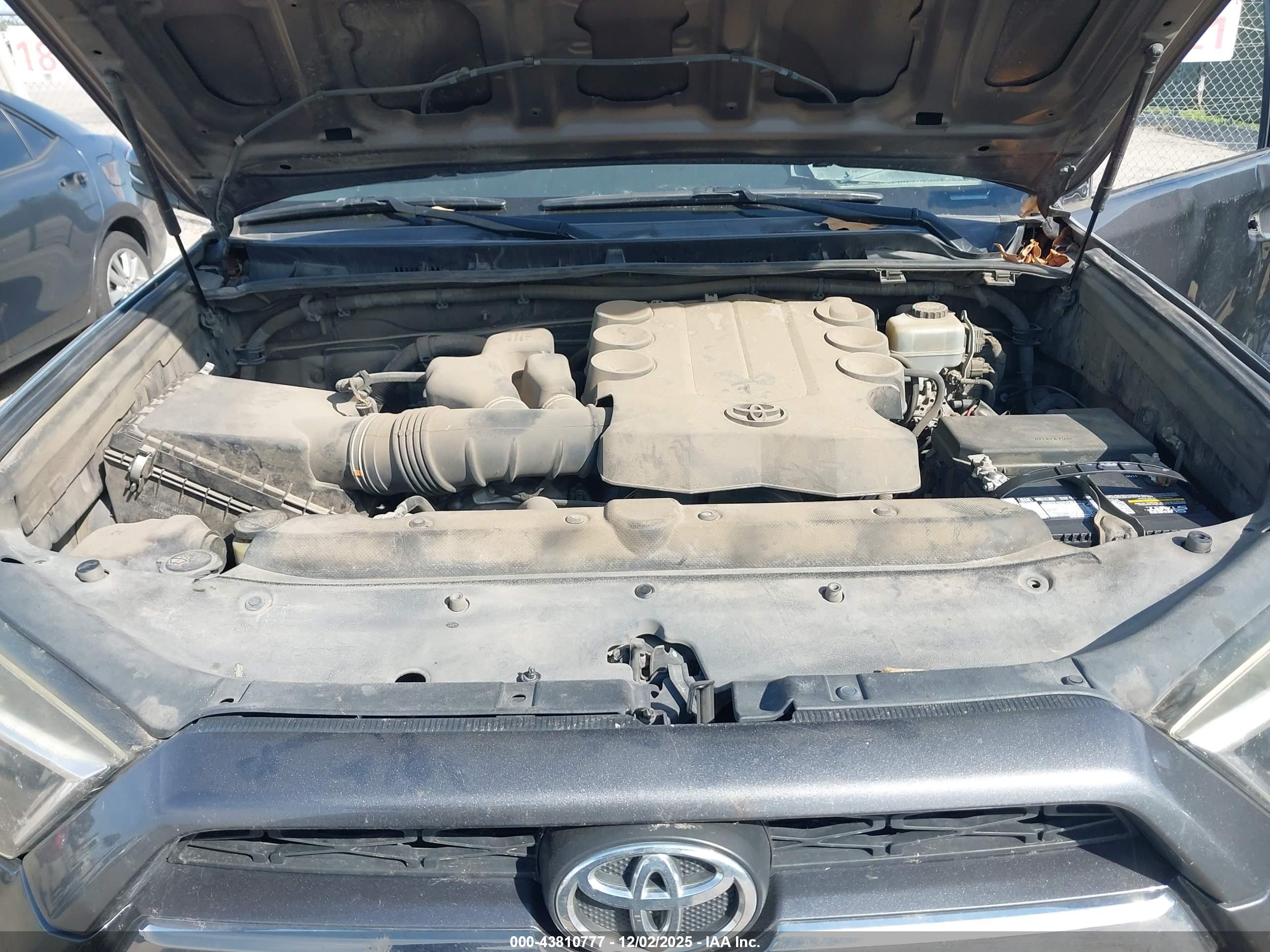 TOYOTA 4RUNNER image 10