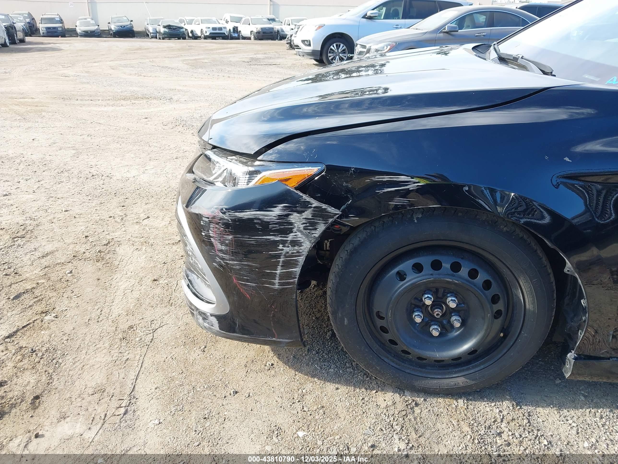 TOYOTA CAMRY image 6