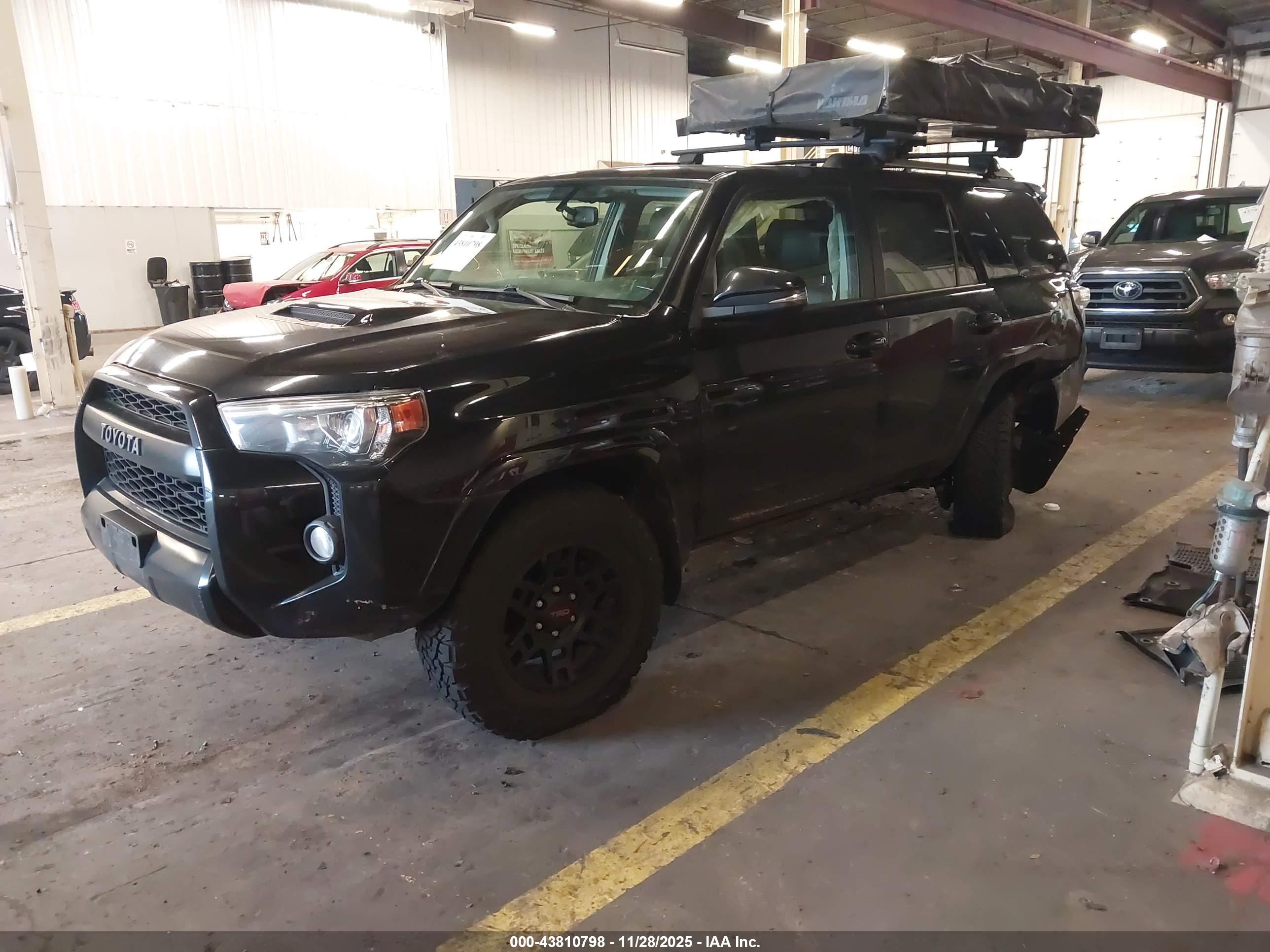 TOYOTA 4RUNNER image 2