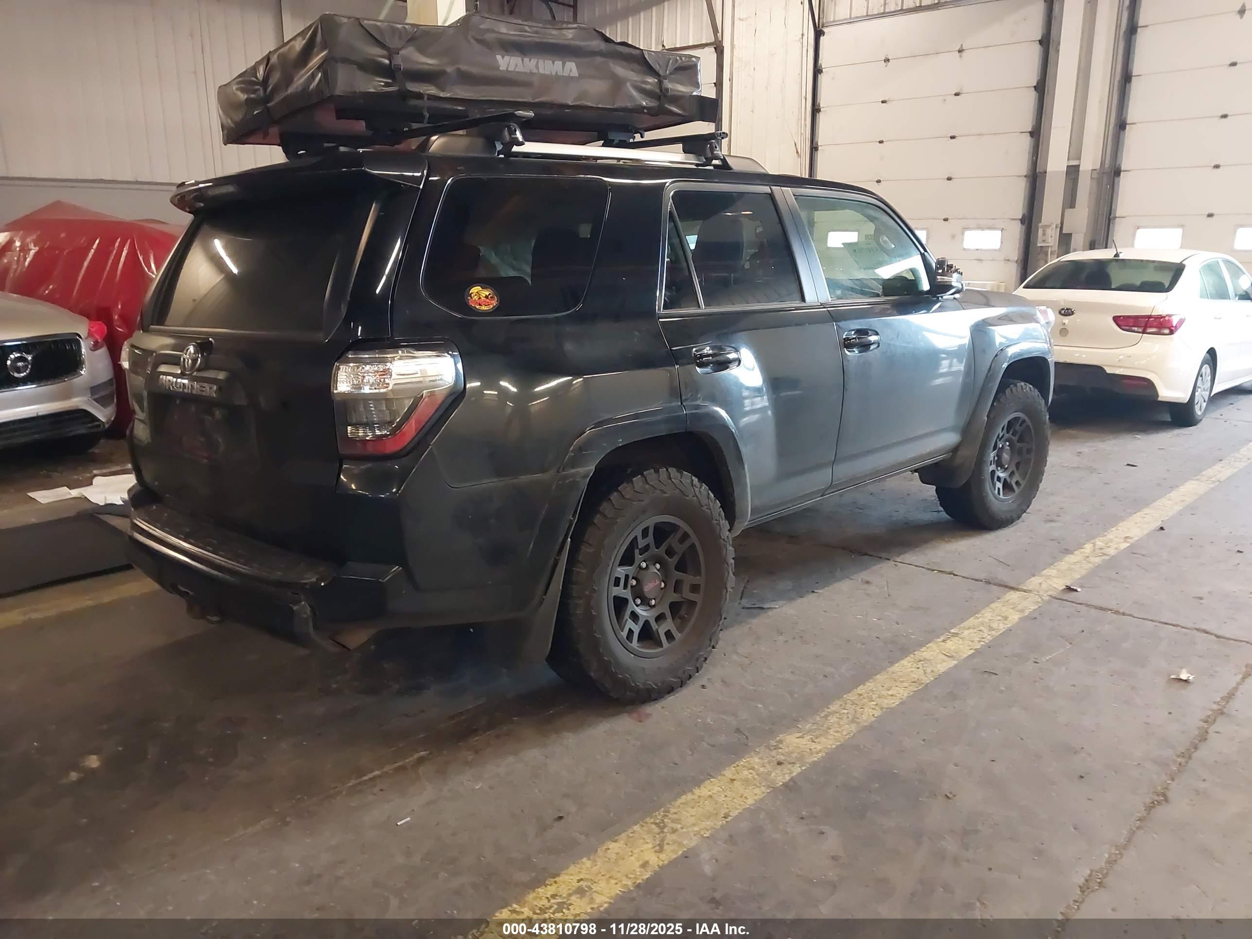 TOYOTA 4RUNNER image 4