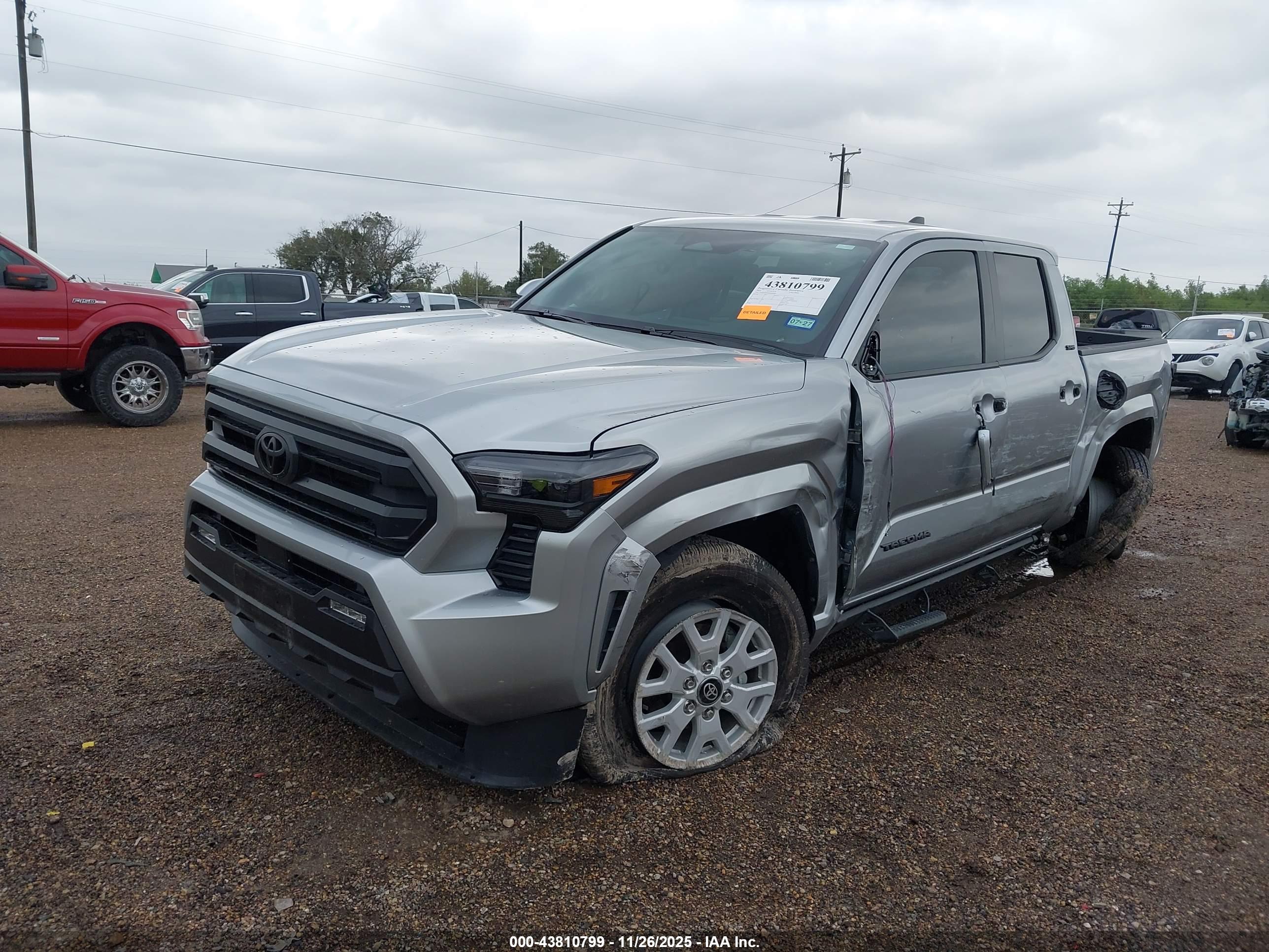 TOYOTA TACOMA image 2