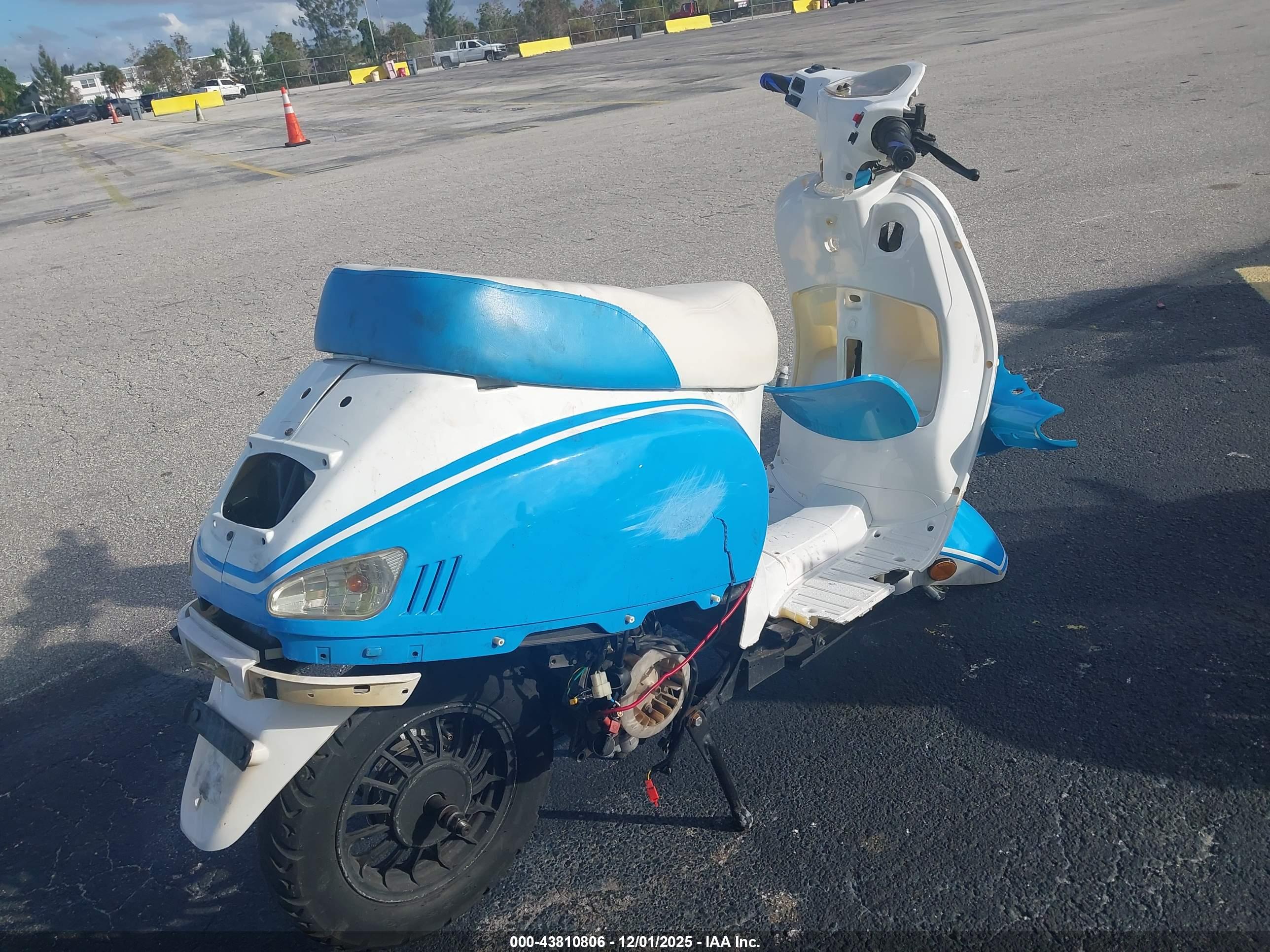 ZHEJIANG SCOOTER image 4