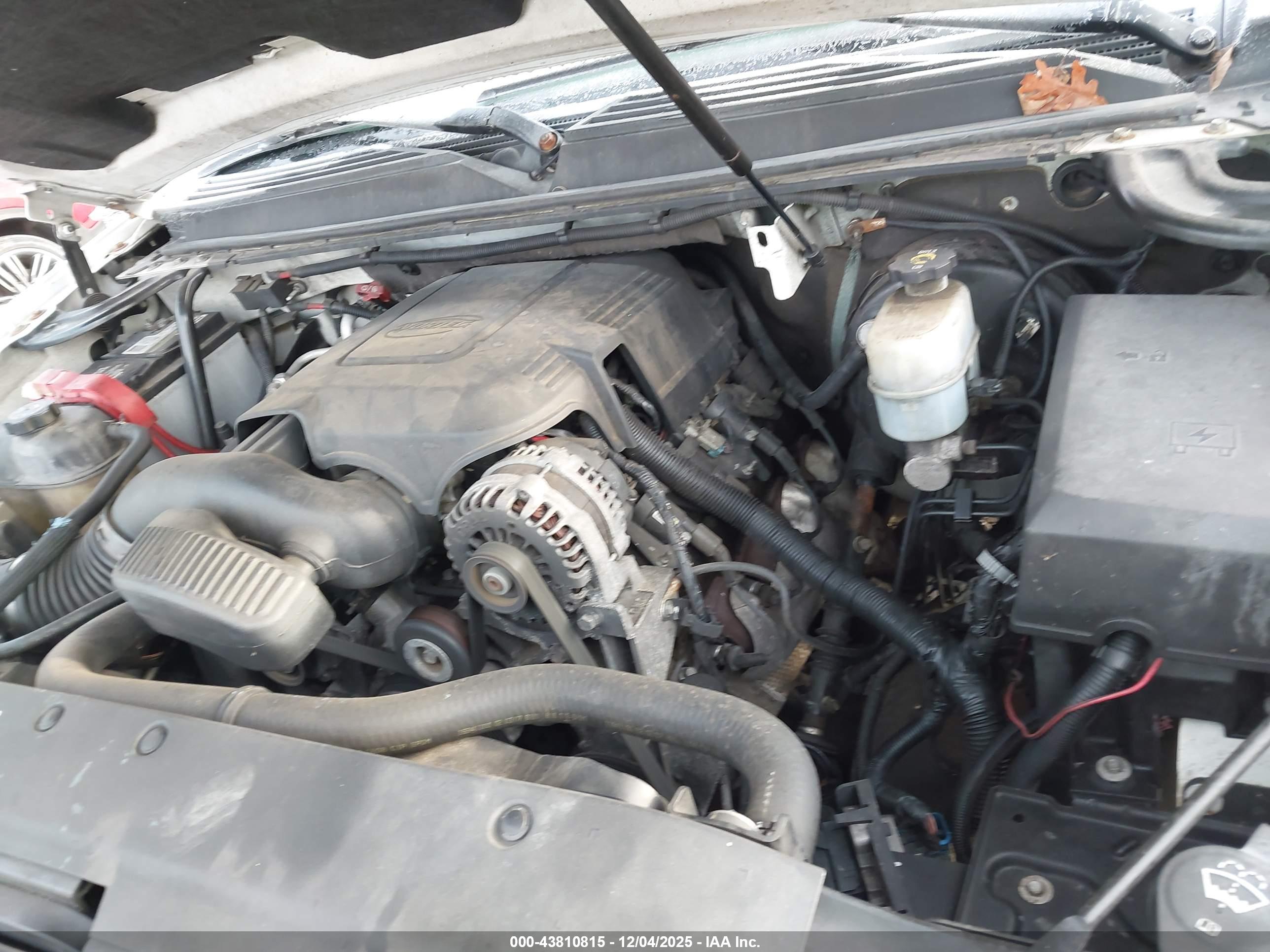 CHEVROLET TAHOE image 10