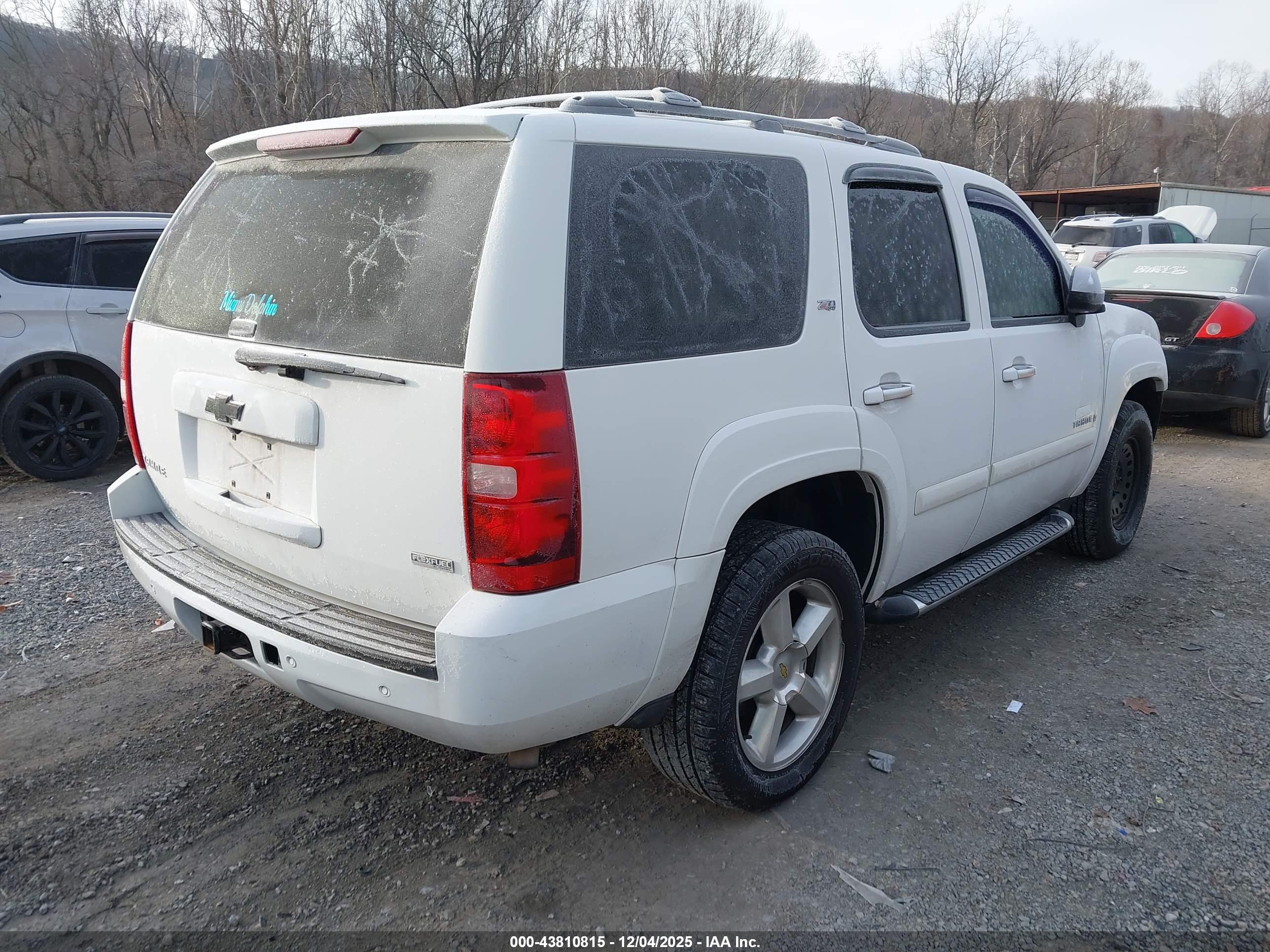 CHEVROLET TAHOE image 4
