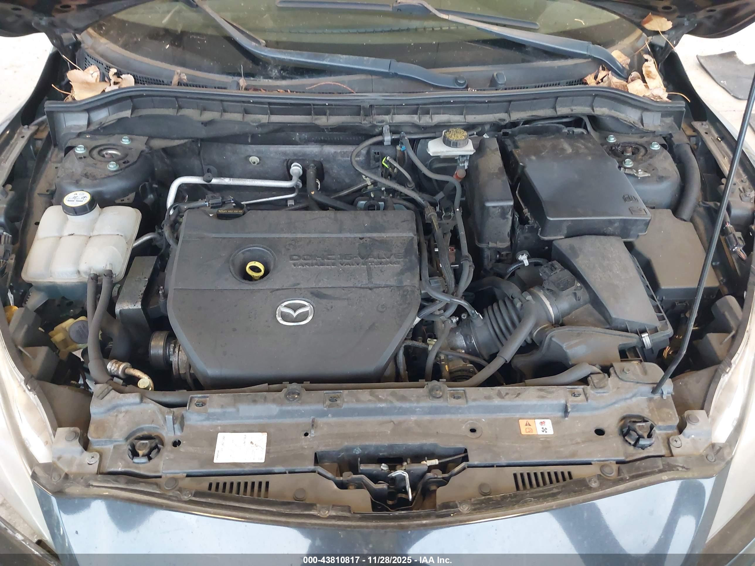 MAZDA MAZDA3 image 10