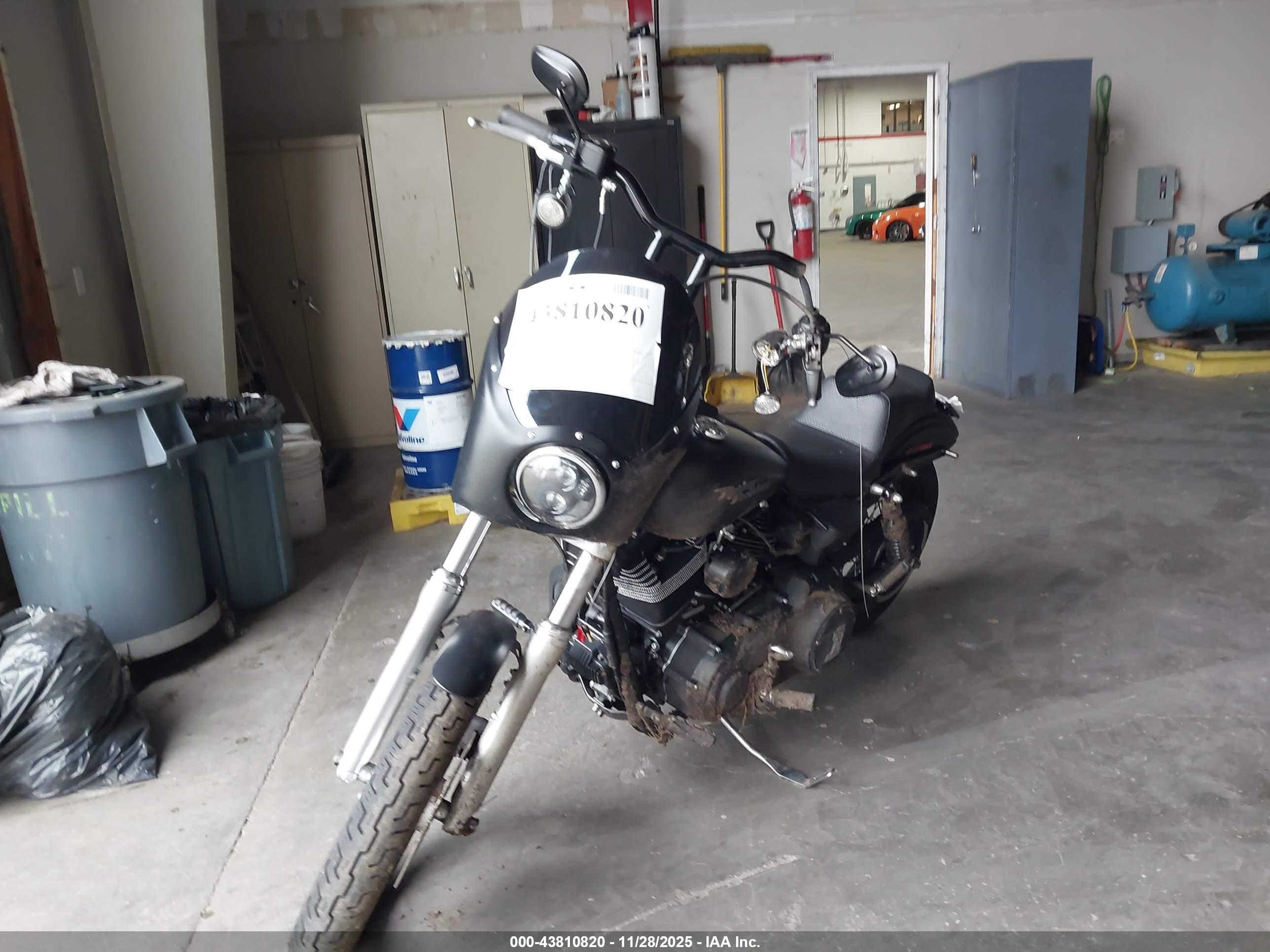 HARLEY-DAVIDSON FXDB image 2