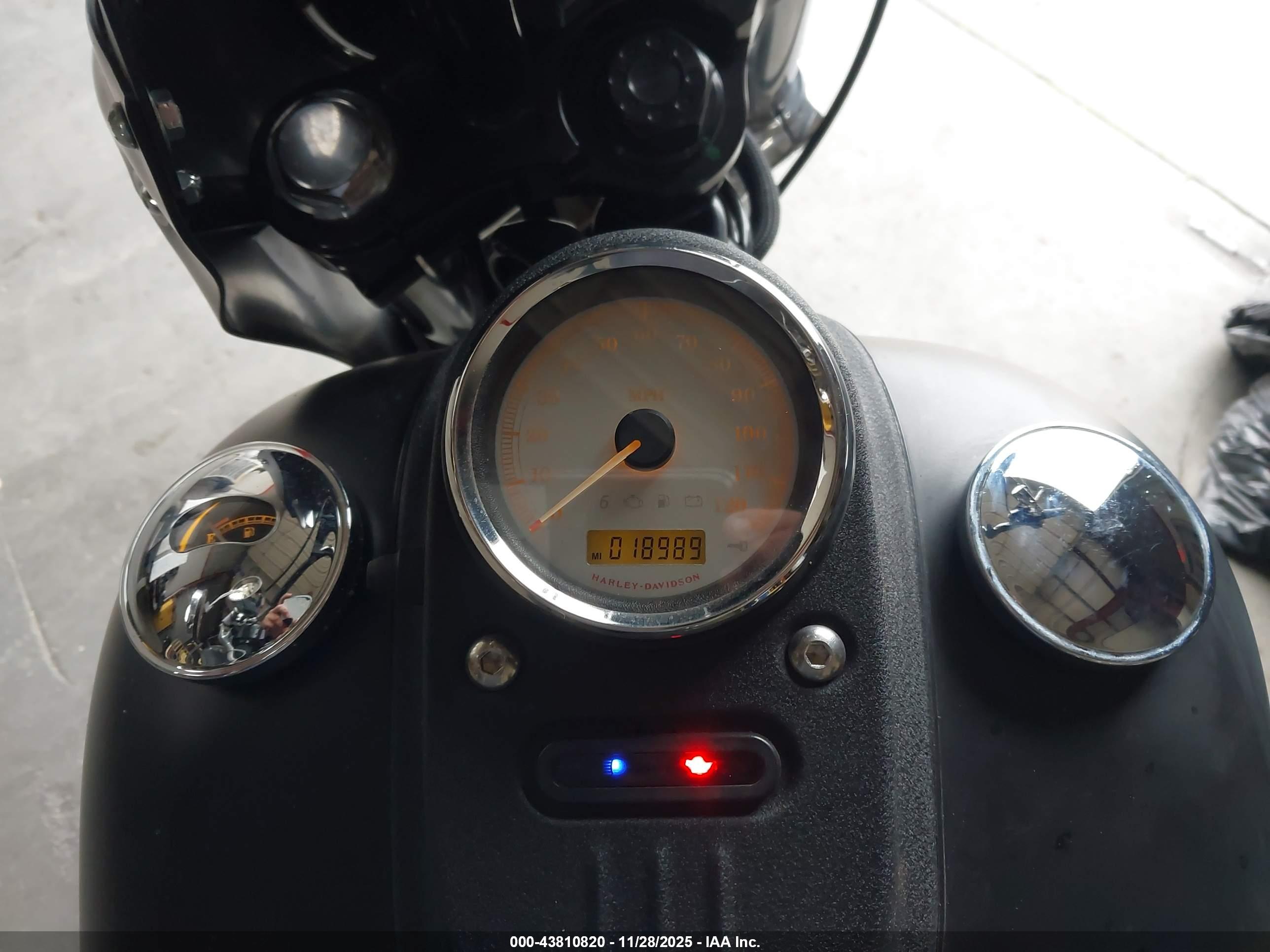 HARLEY-DAVIDSON FXDB image 7
