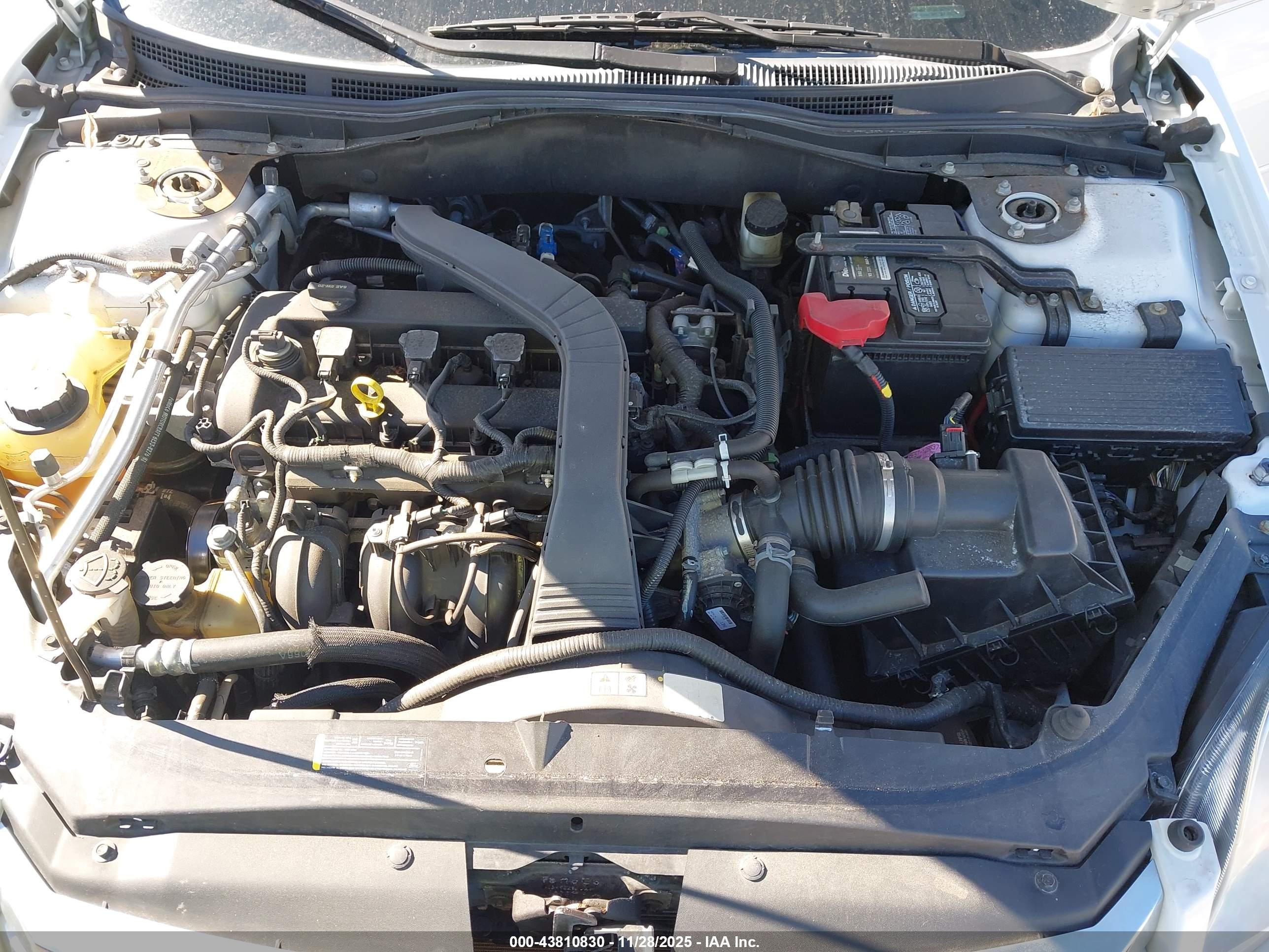 FORD FUSION image 10
