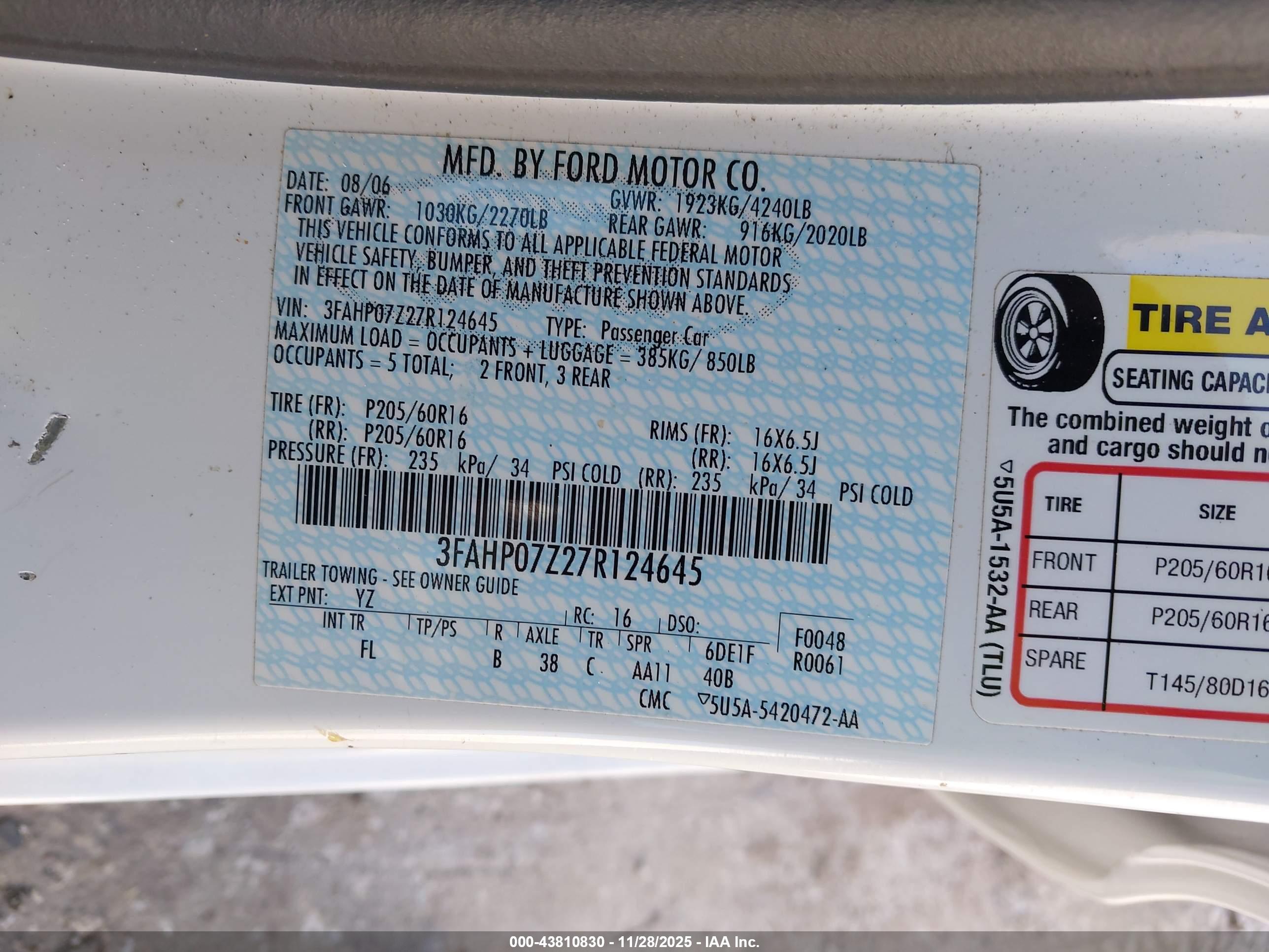 FORD FUSION image 9