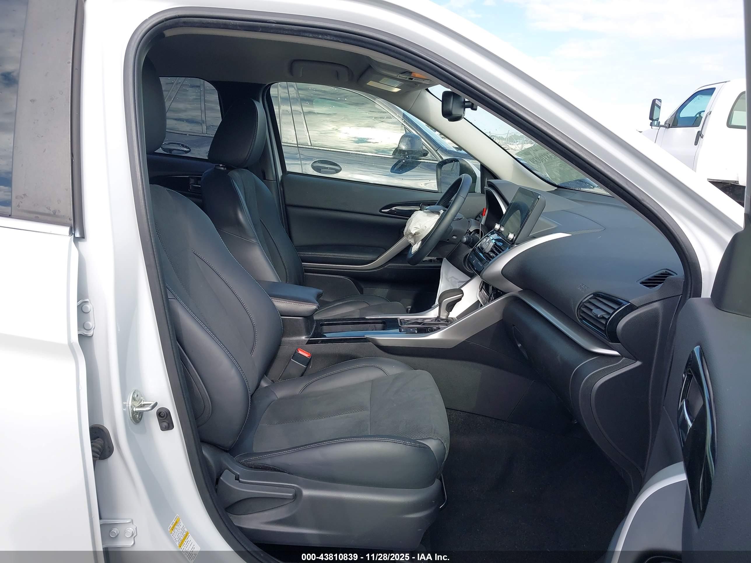 MITSUBISHI ECLIPSE image 5