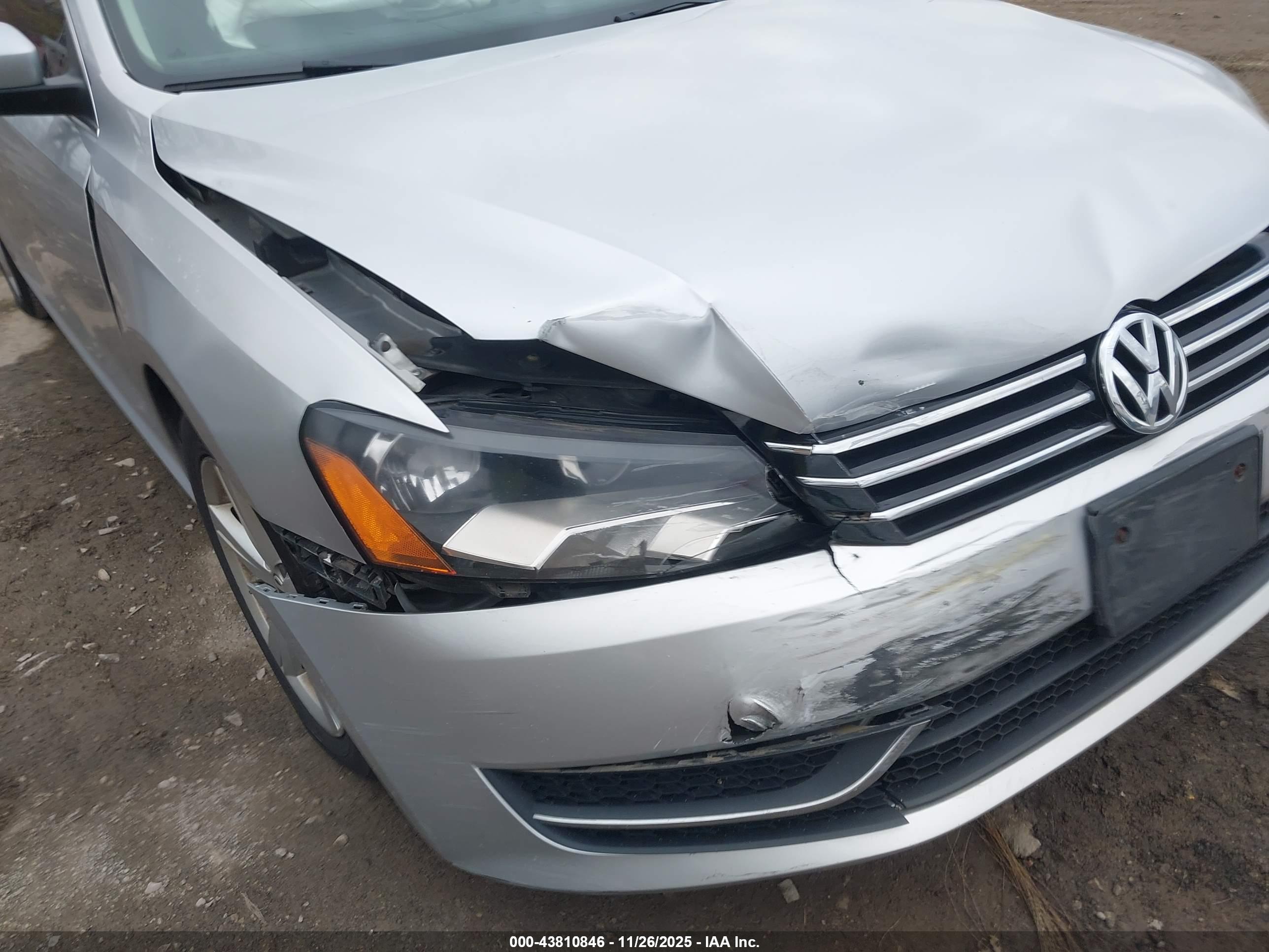 VOLKSWAGEN PASSAT image 6