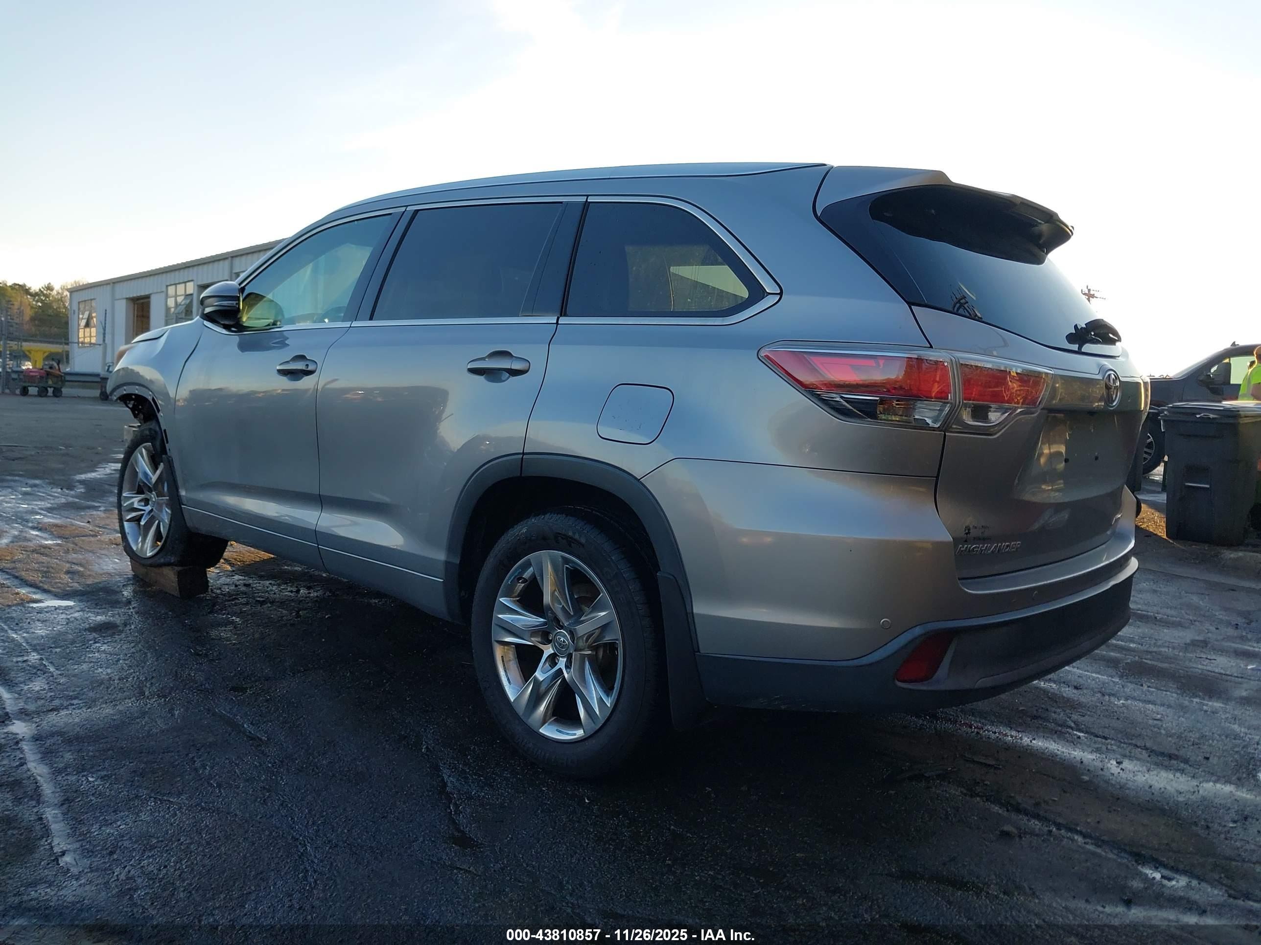 TOYOTA HIGHLANDER image 3