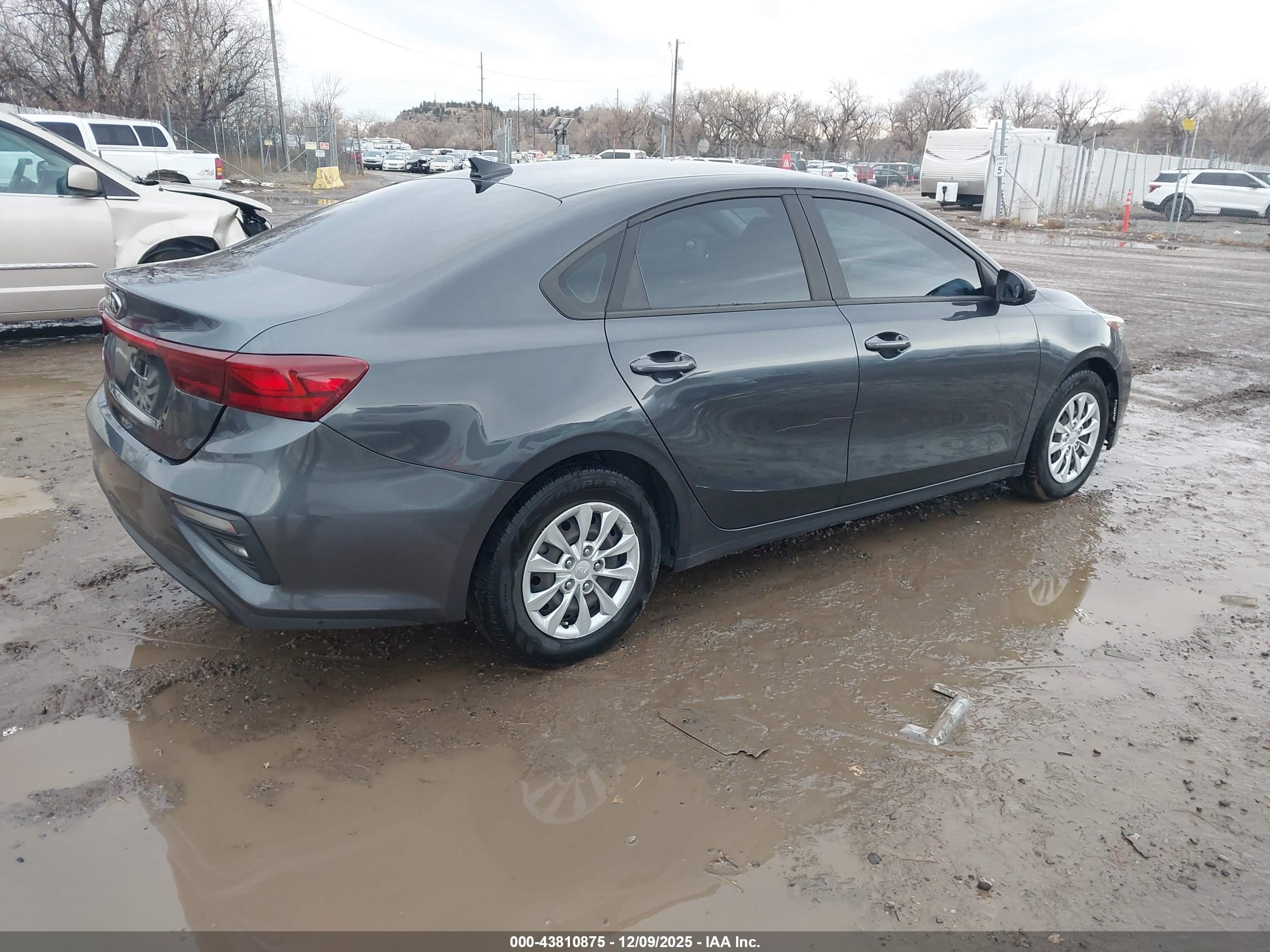 KIA FORTE image 4