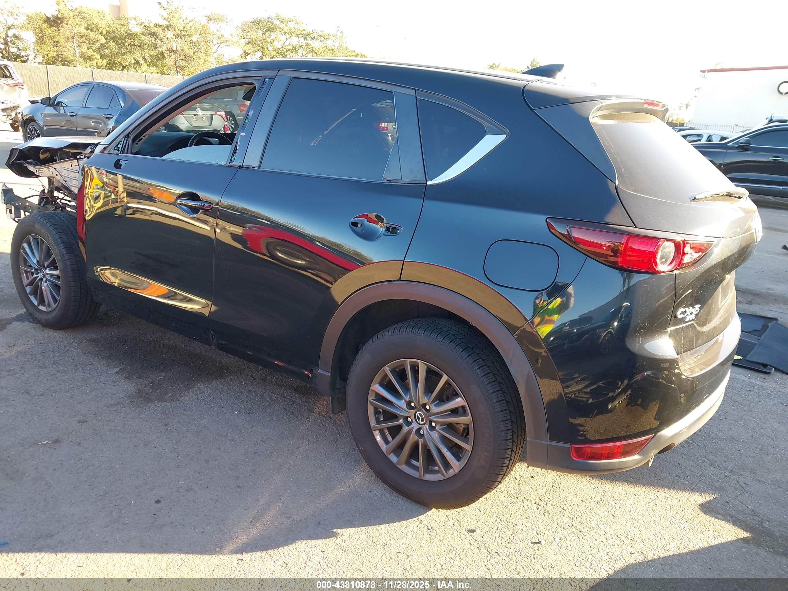 MAZDA CX-5 image 3