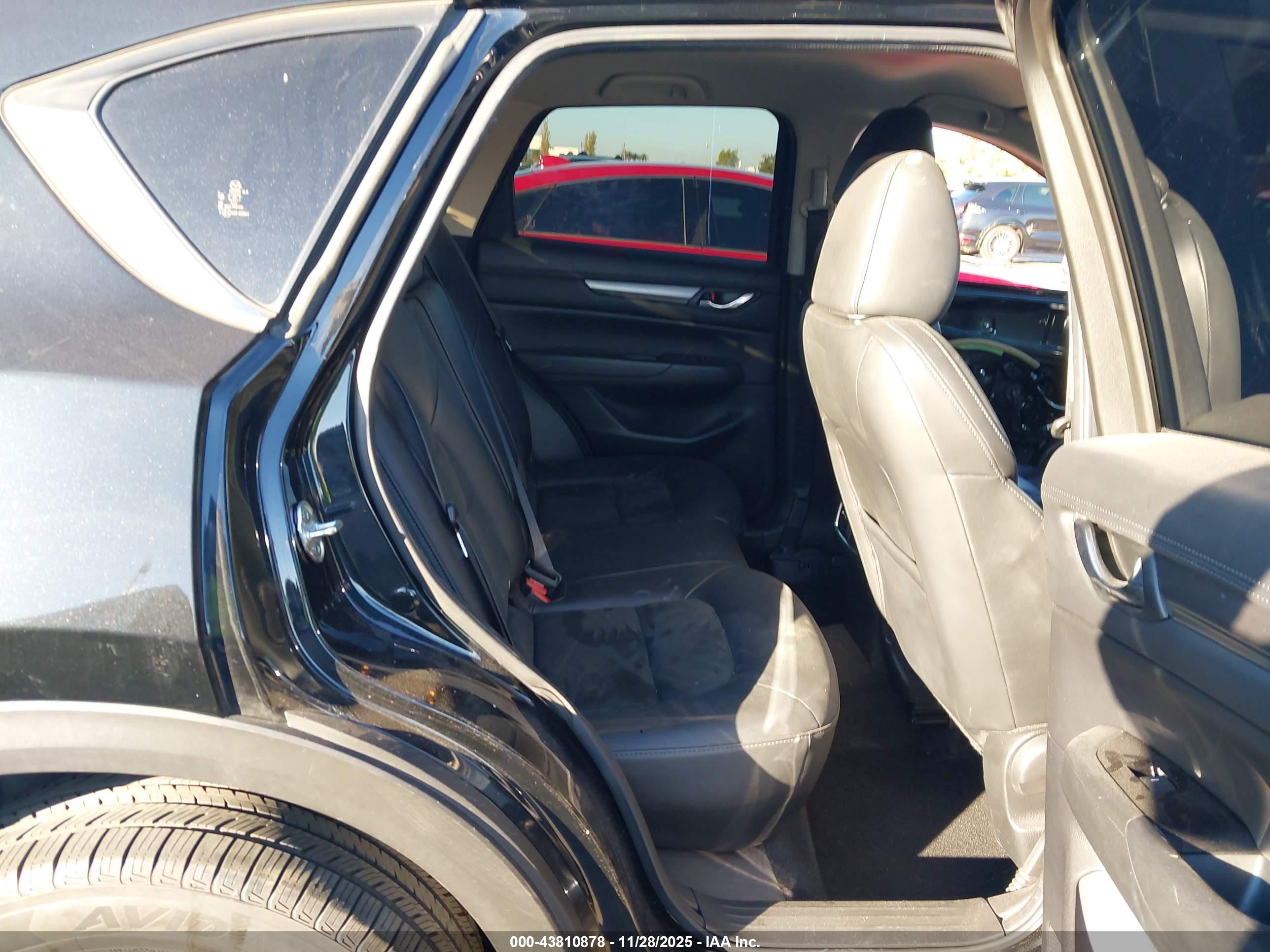 MAZDA CX-5 image 8