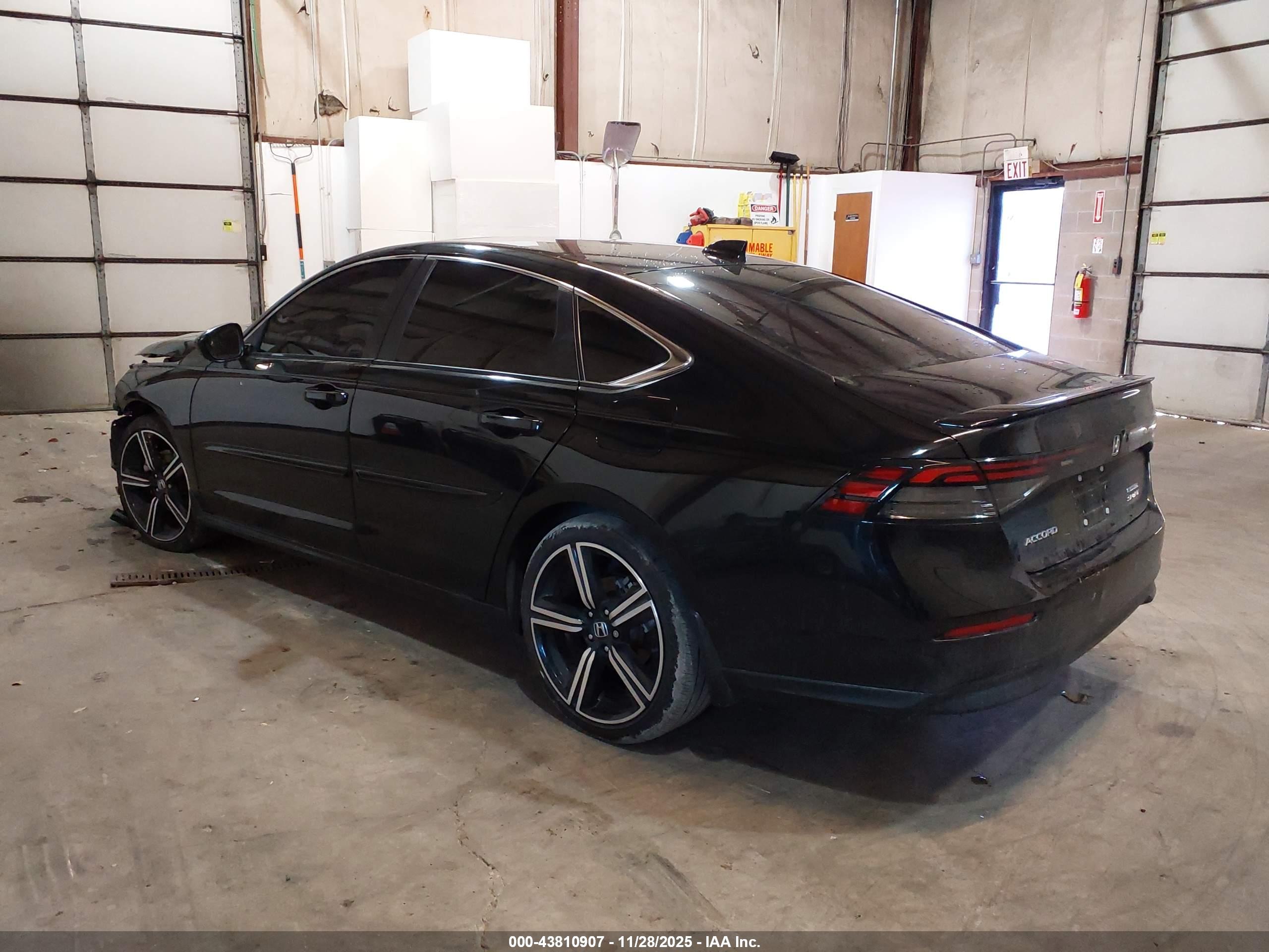 HONDA ACCORD image 3