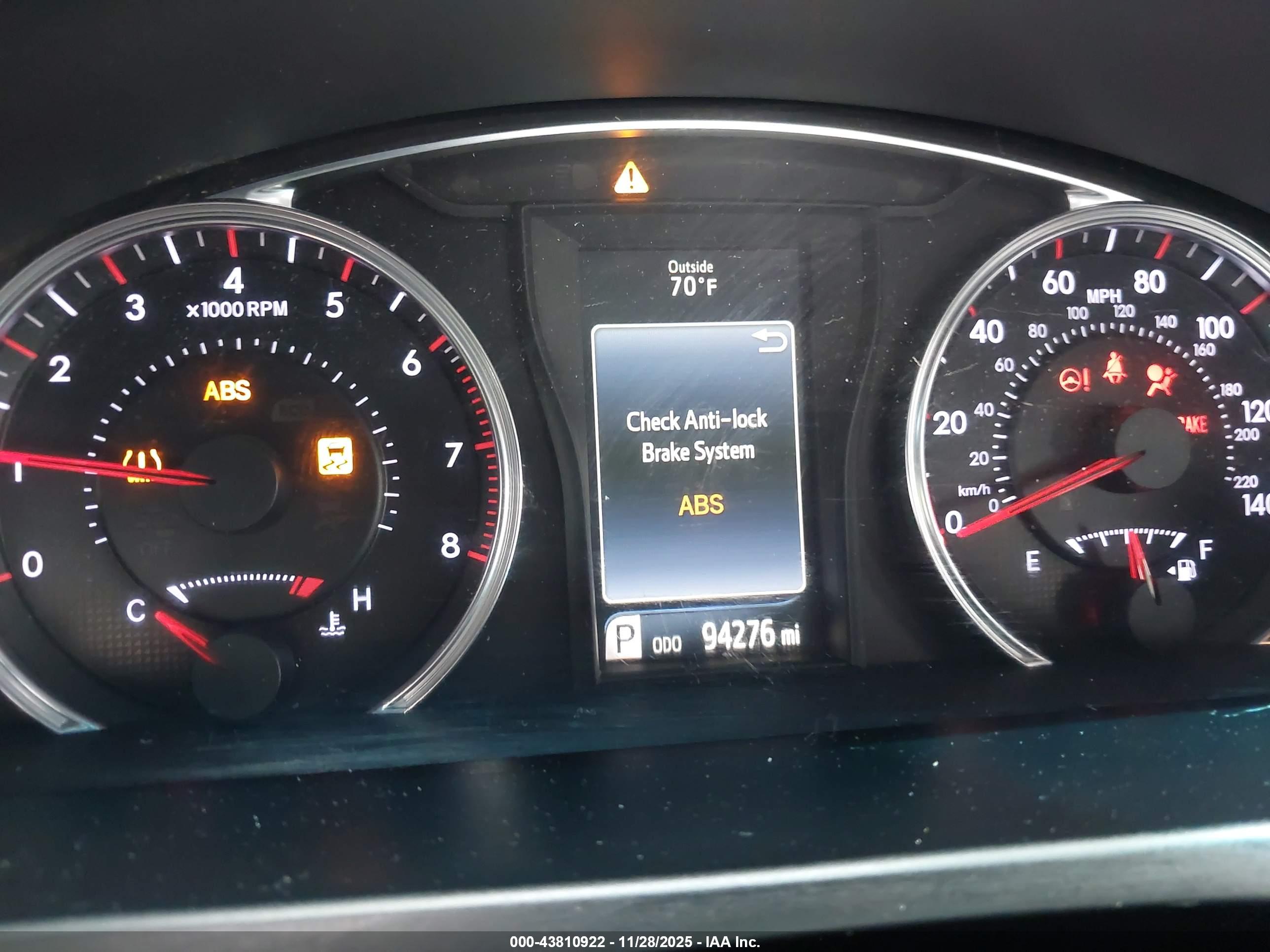 TOYOTA CAMRY image 7
