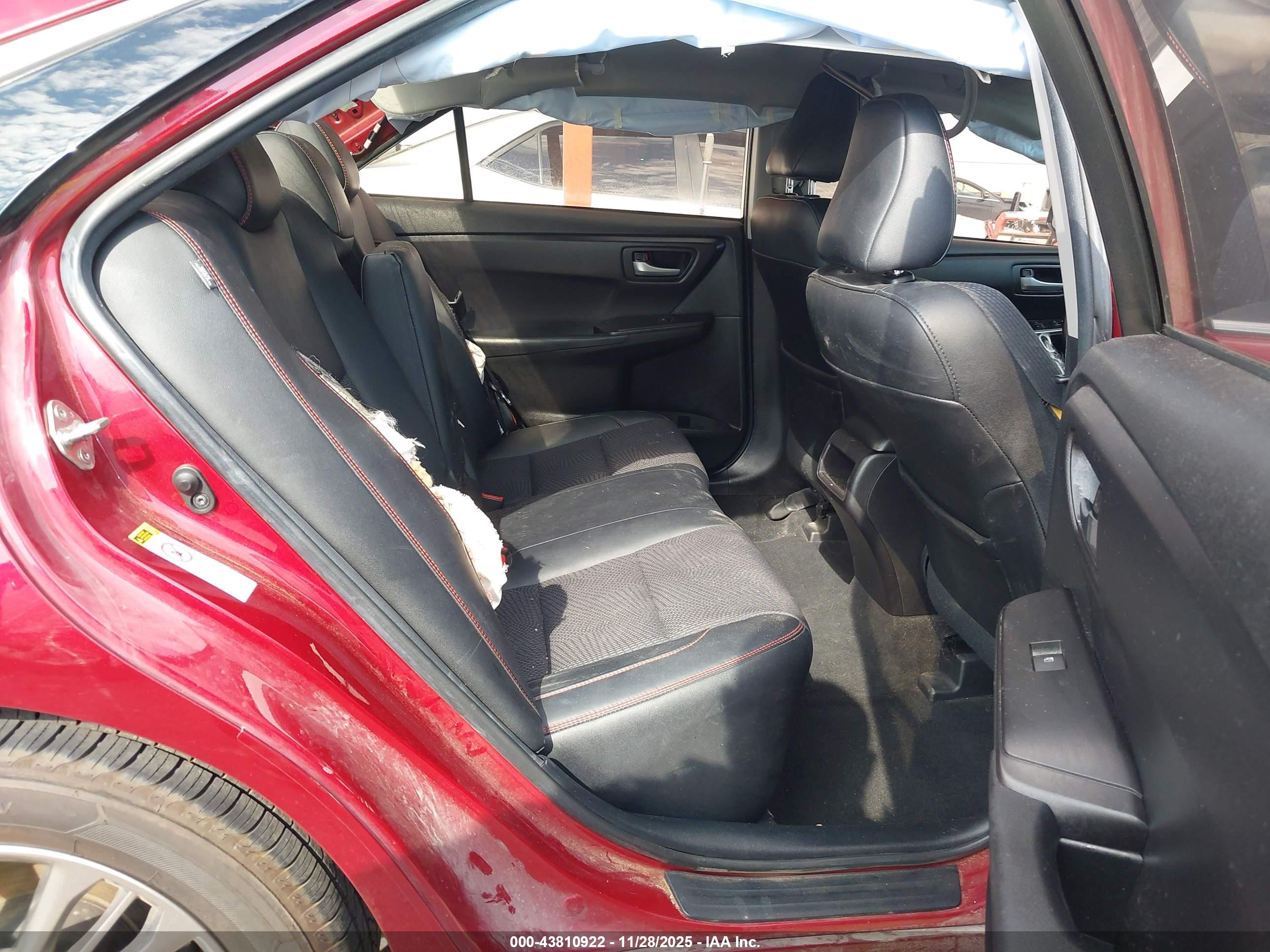 TOYOTA CAMRY image 8