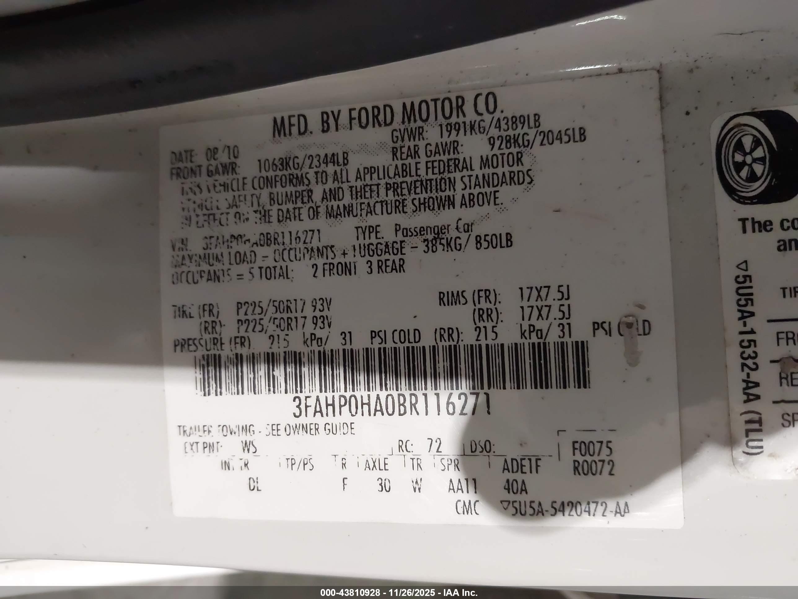 FORD FUSION image 9
