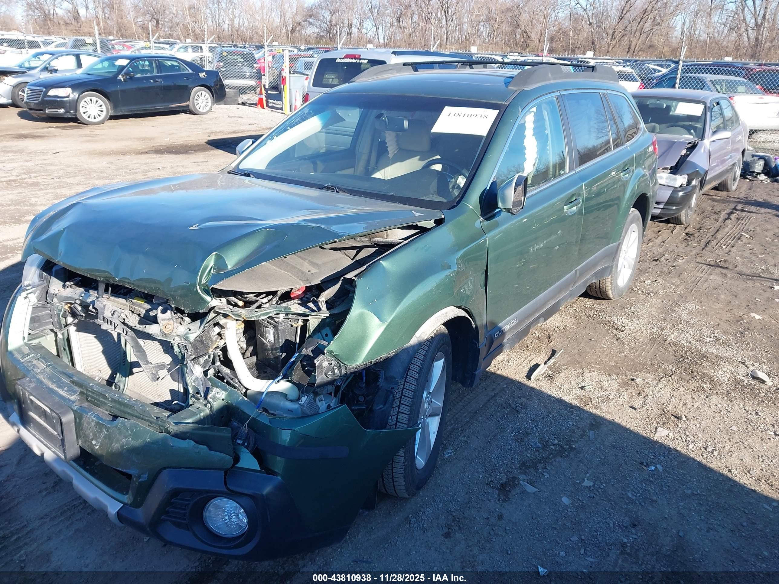 SUBARU OUTBACK image 2