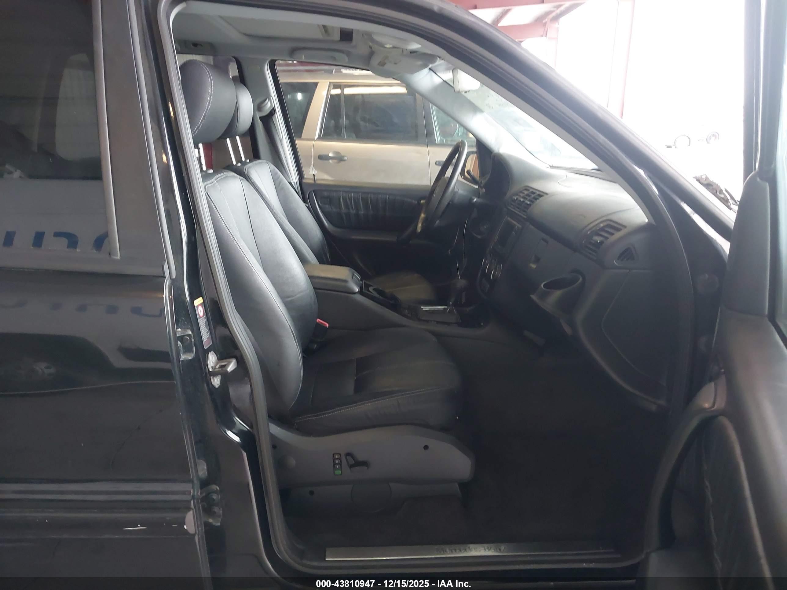 MERCEDES-BENZ ML image 5