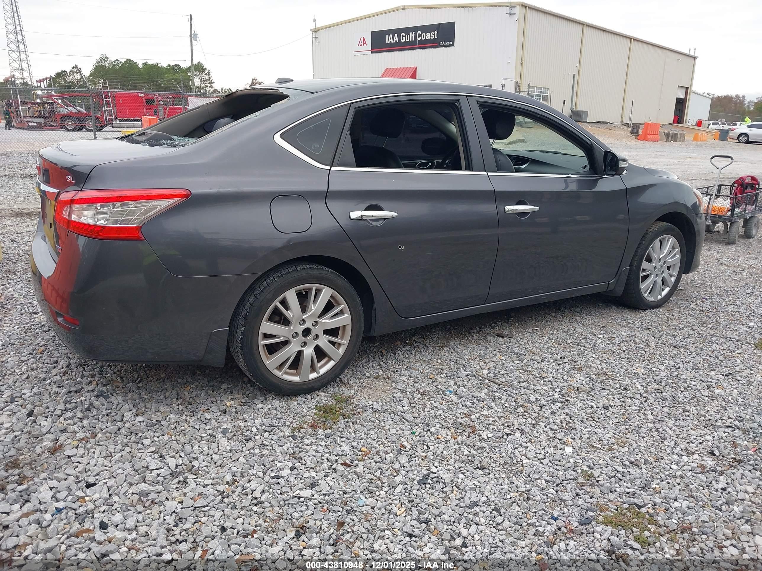 NISSAN SENTRA image 4