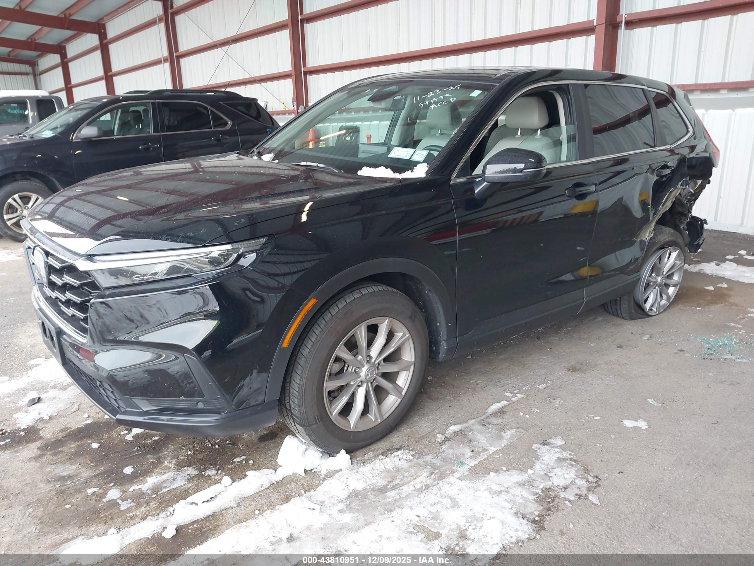 HONDA CR-V image 2