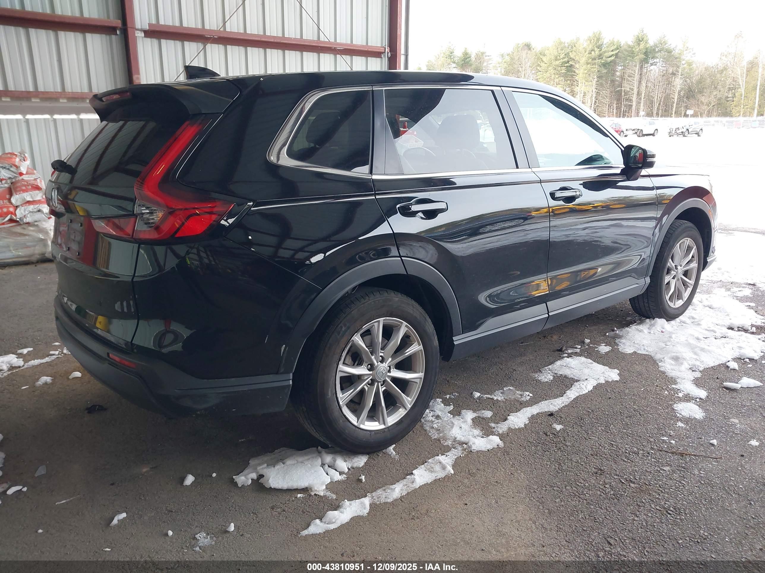 HONDA CR-V image 4