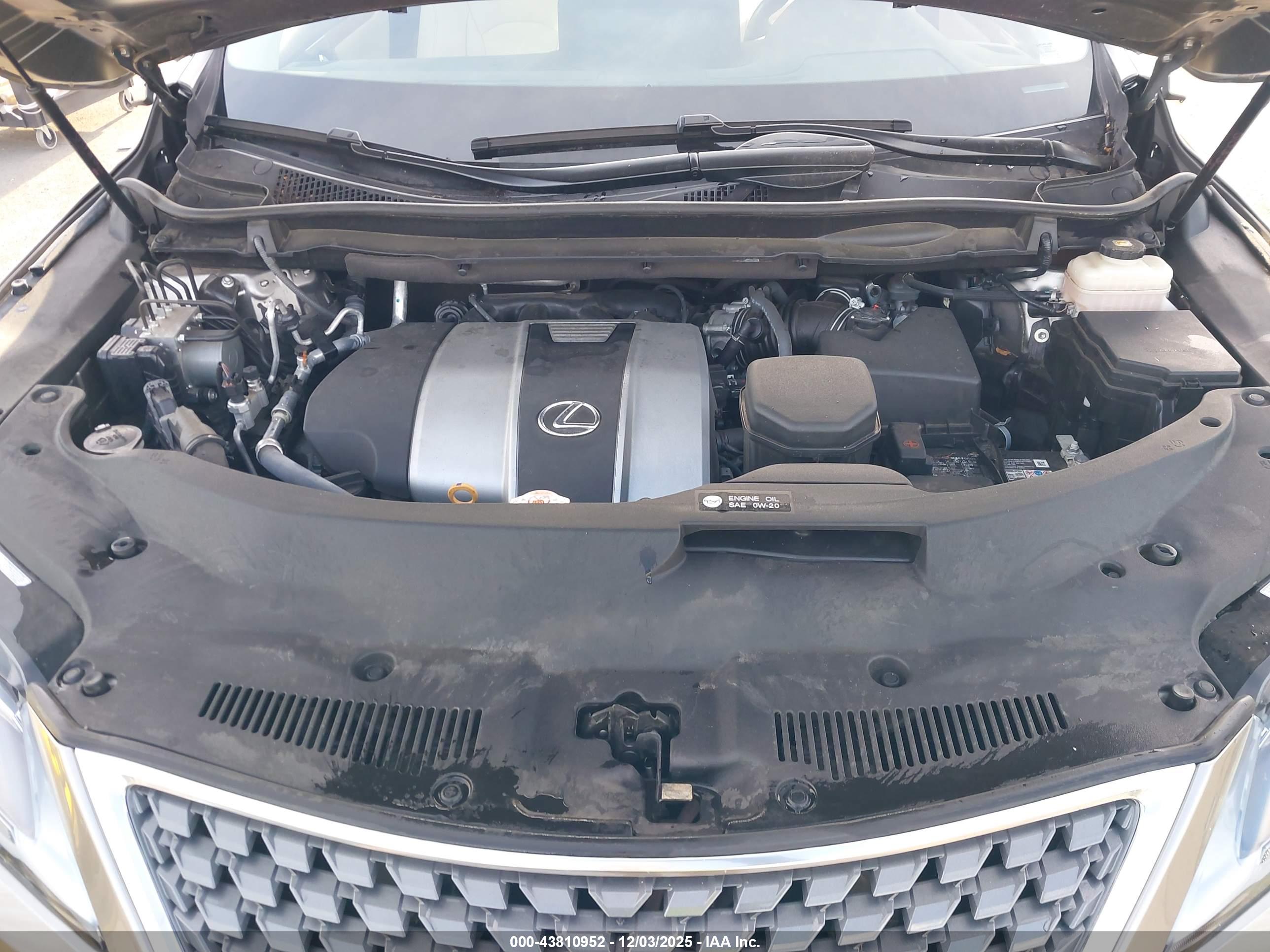 LEXUS RX image 10