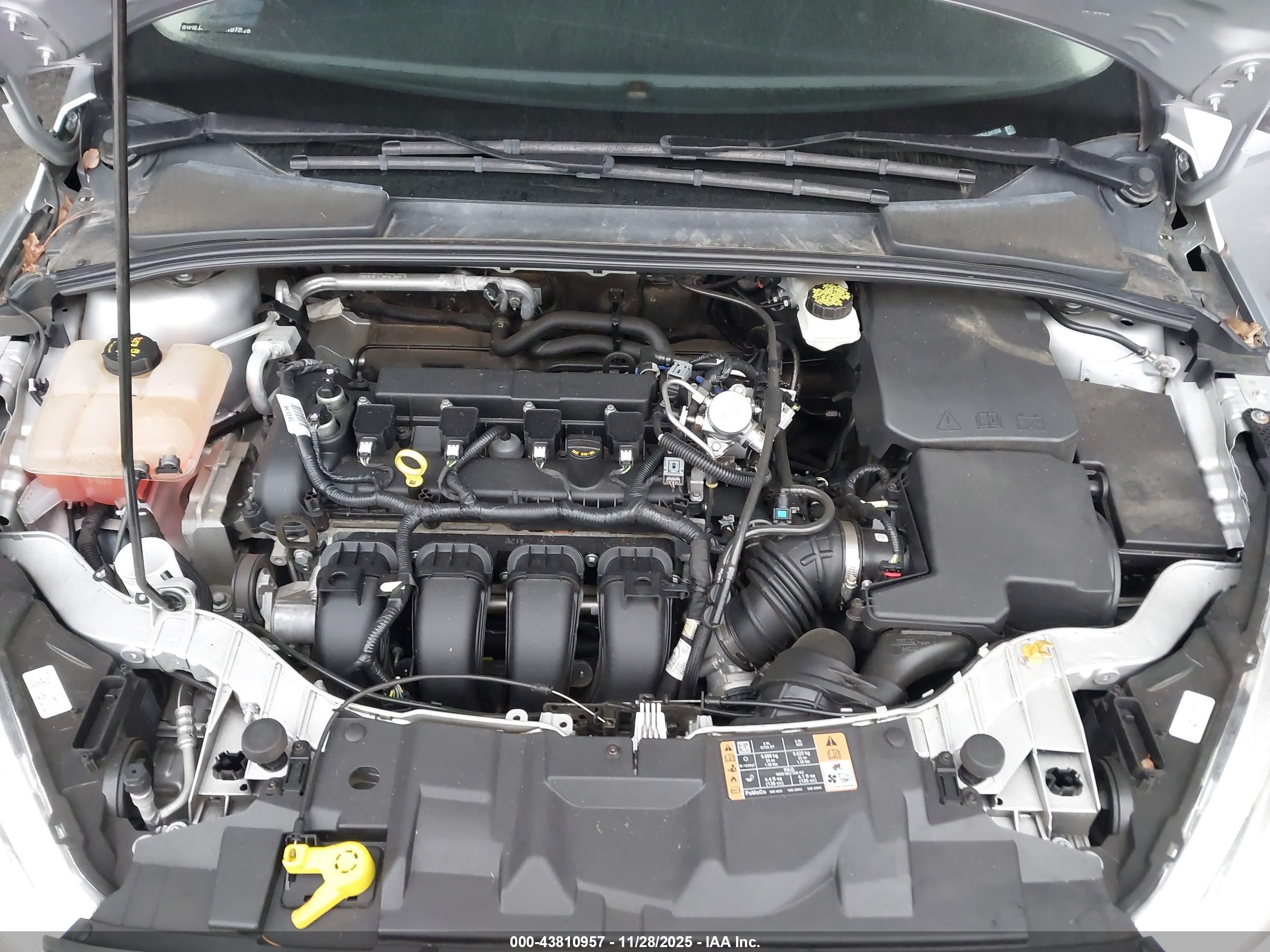 FORD FOCUS image 10
