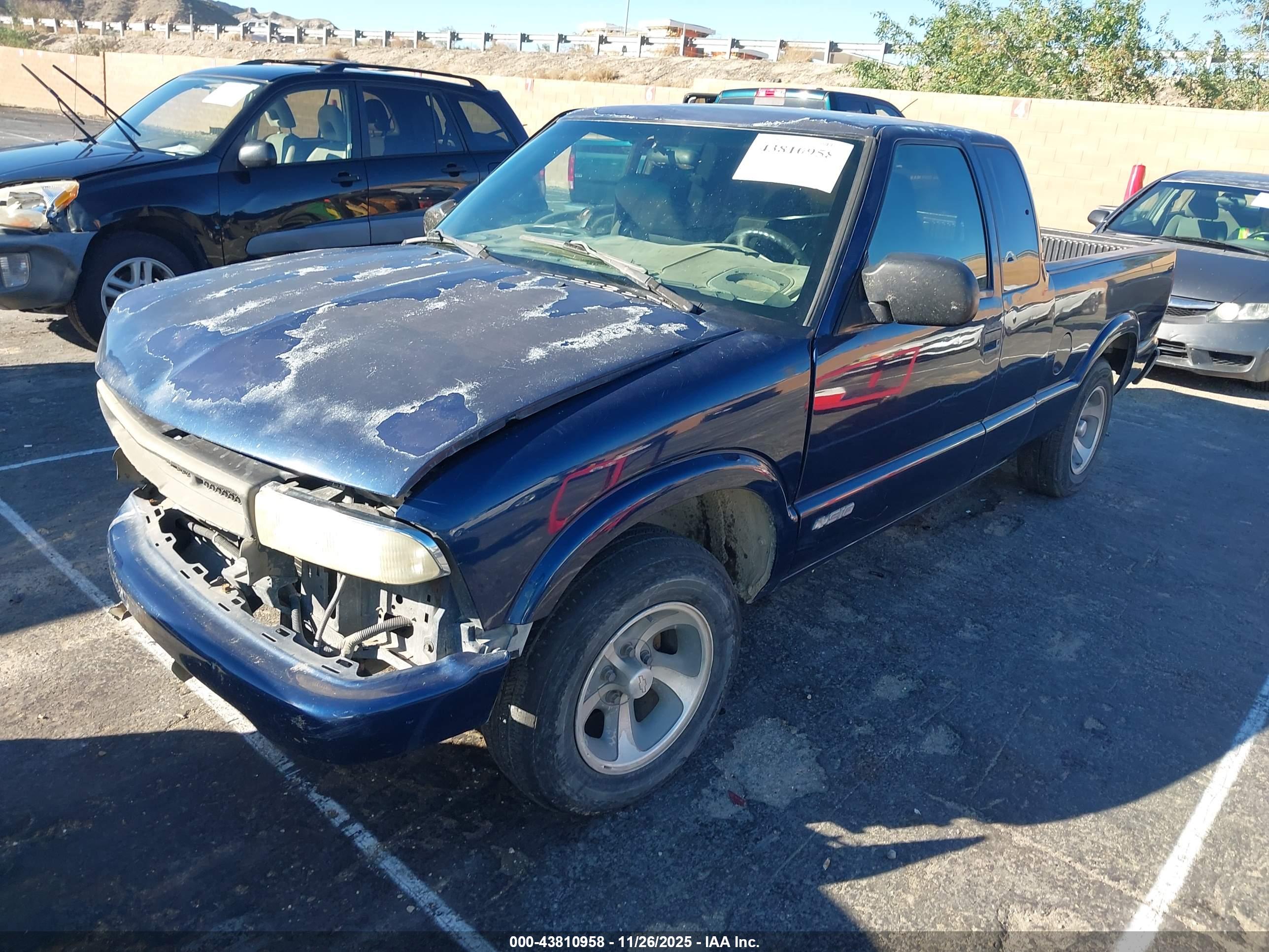 CHEVROLET S-10 image 2