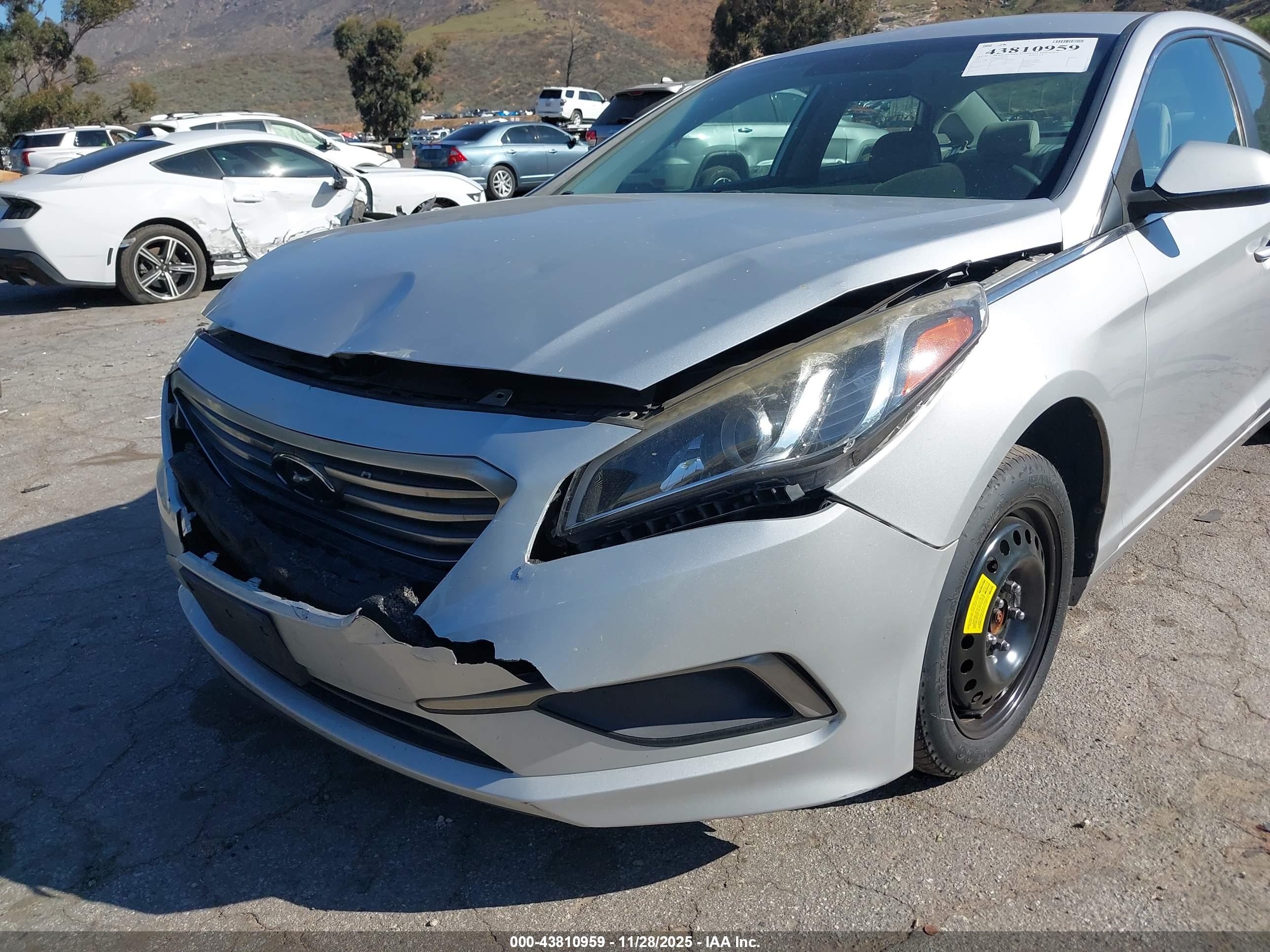 HYUNDAI SONATA image 6