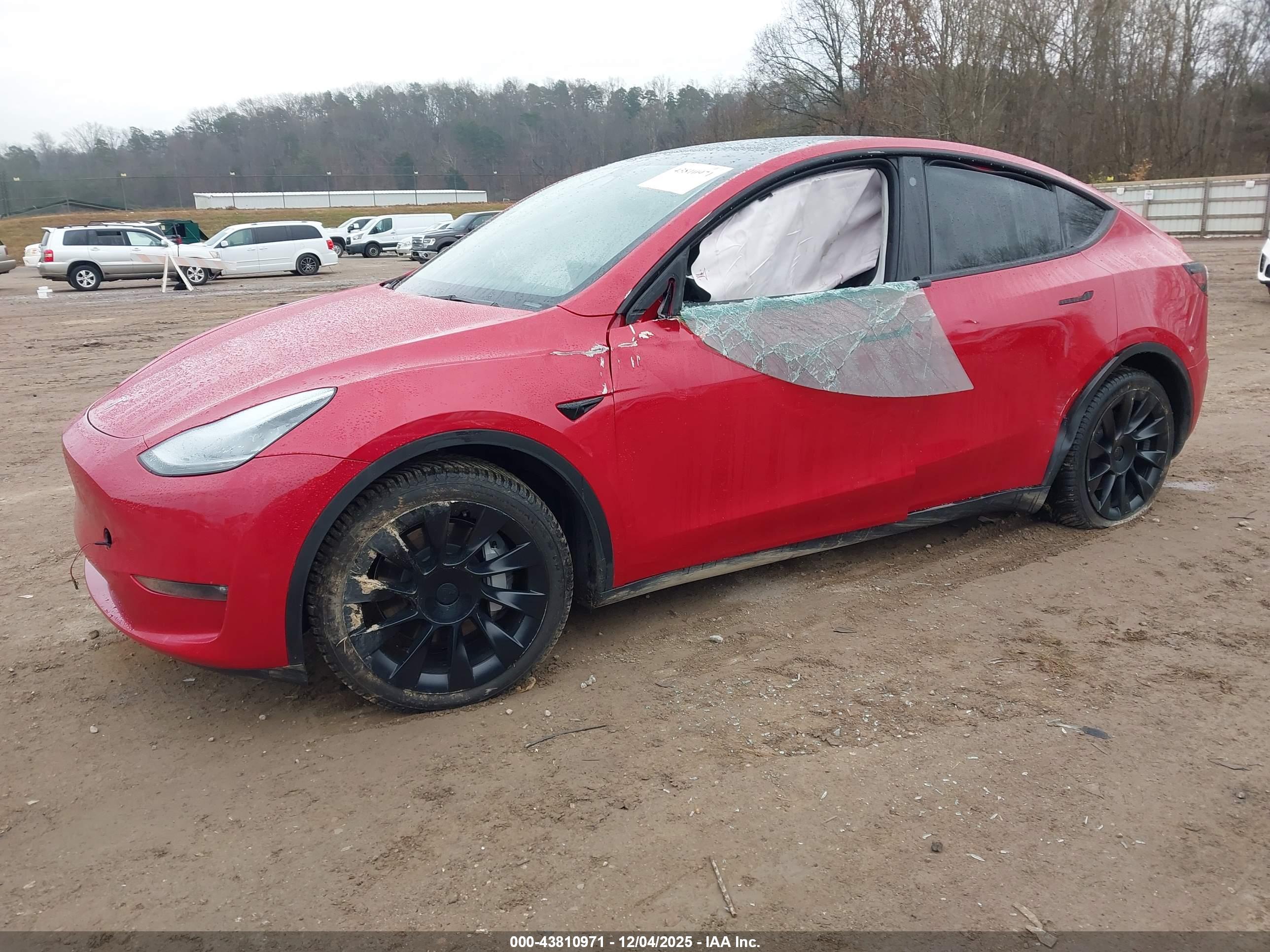 TESLA MODEL image 2