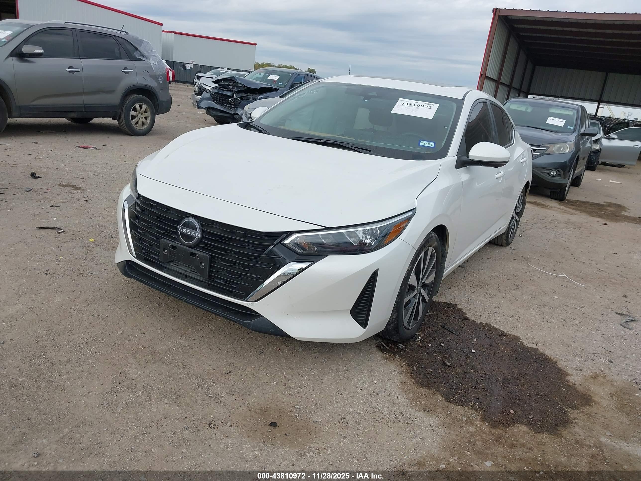 NISSAN SENTRA image 2