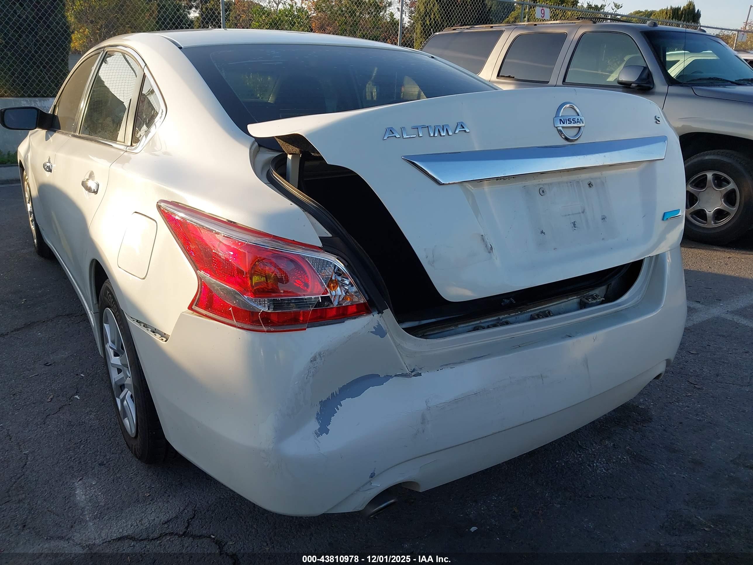 NISSAN ALTIMA image 6