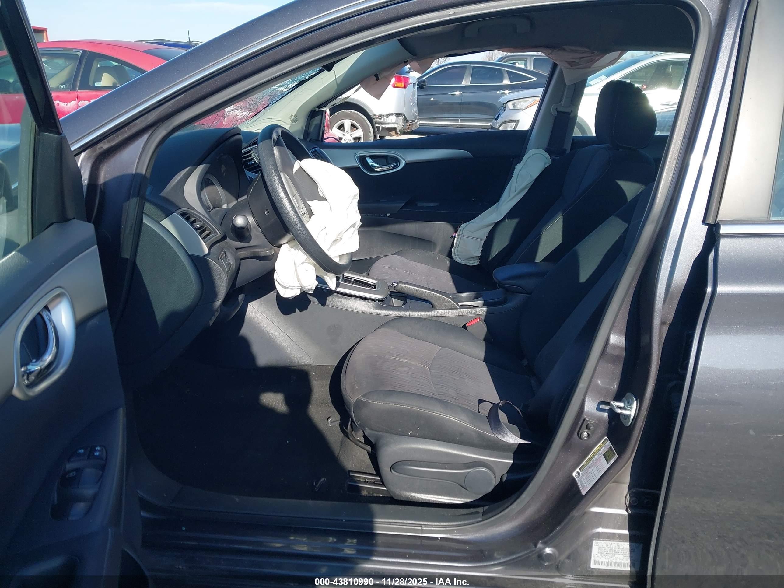 NISSAN SENTRA image 5
