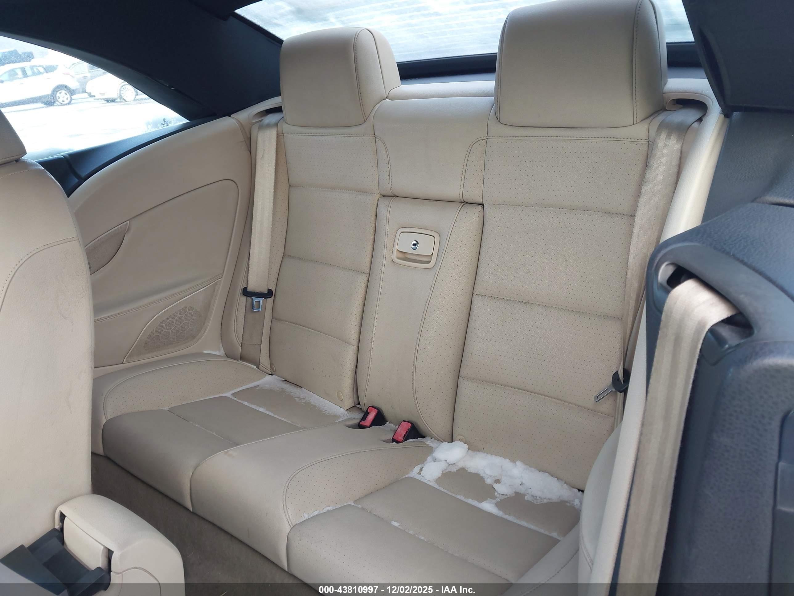 VOLKSWAGEN EOS image 8