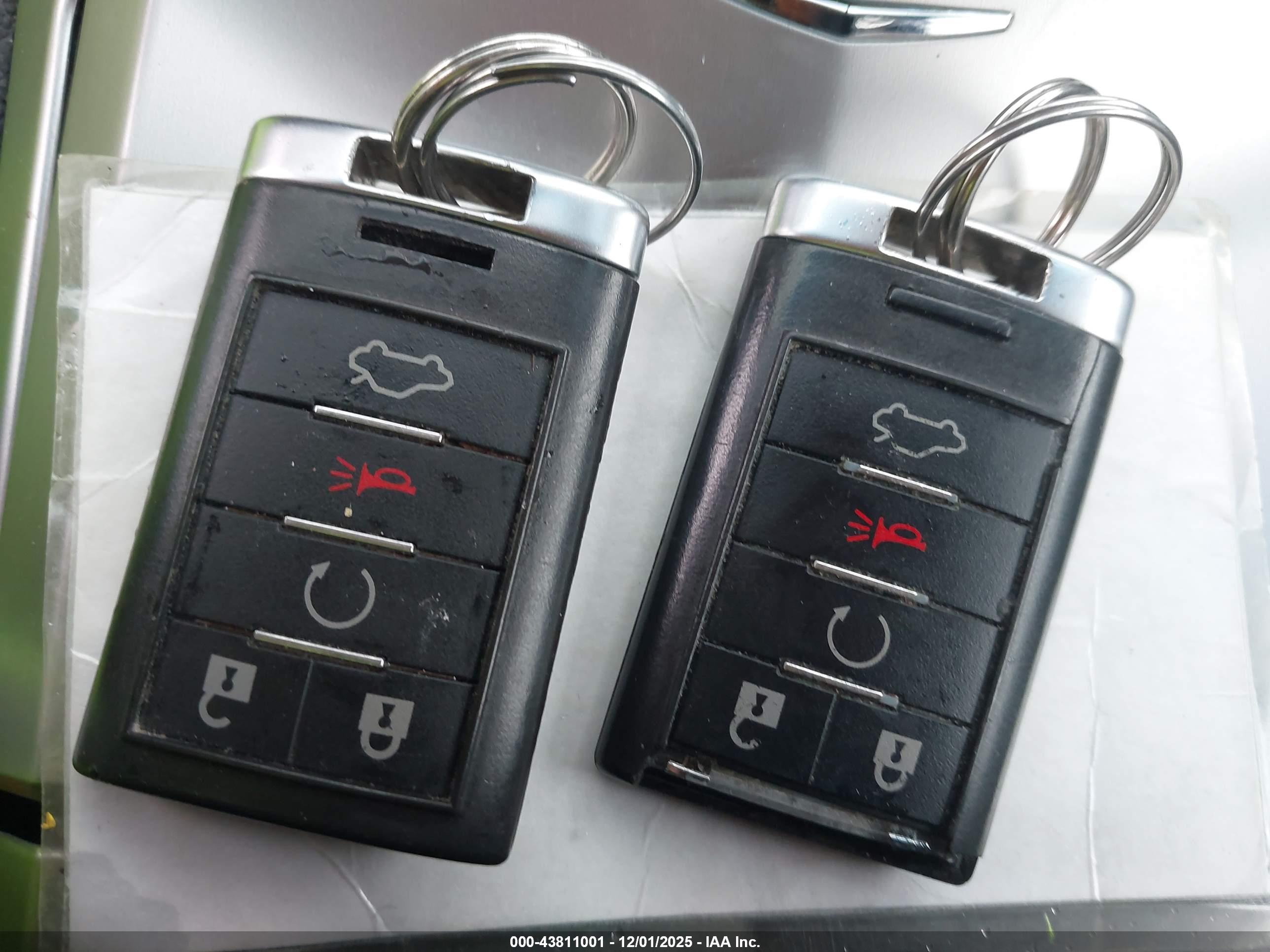 CADILLAC CTS image 11
