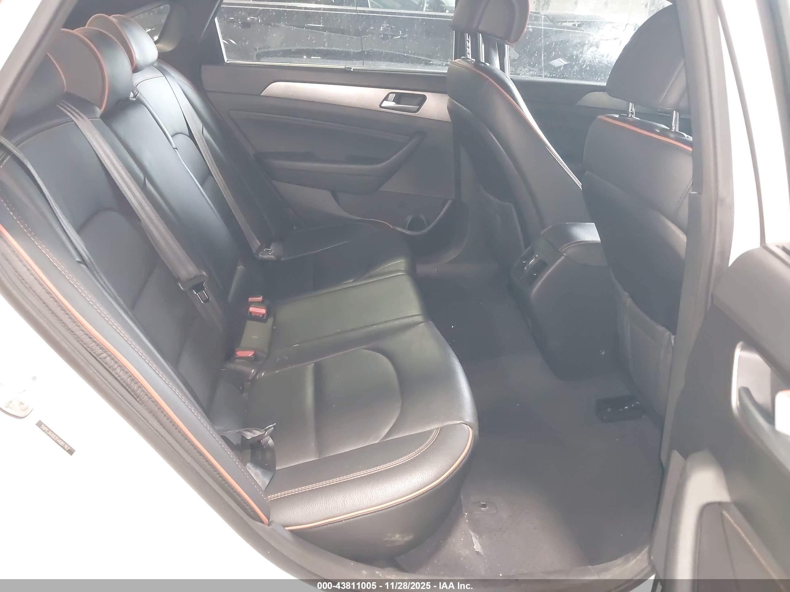 HYUNDAI SONATA image 8
