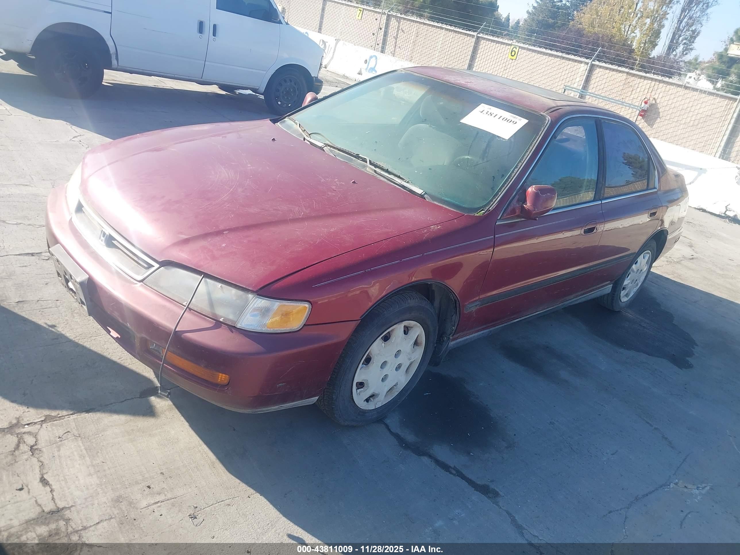 HONDA ACCORD image 2