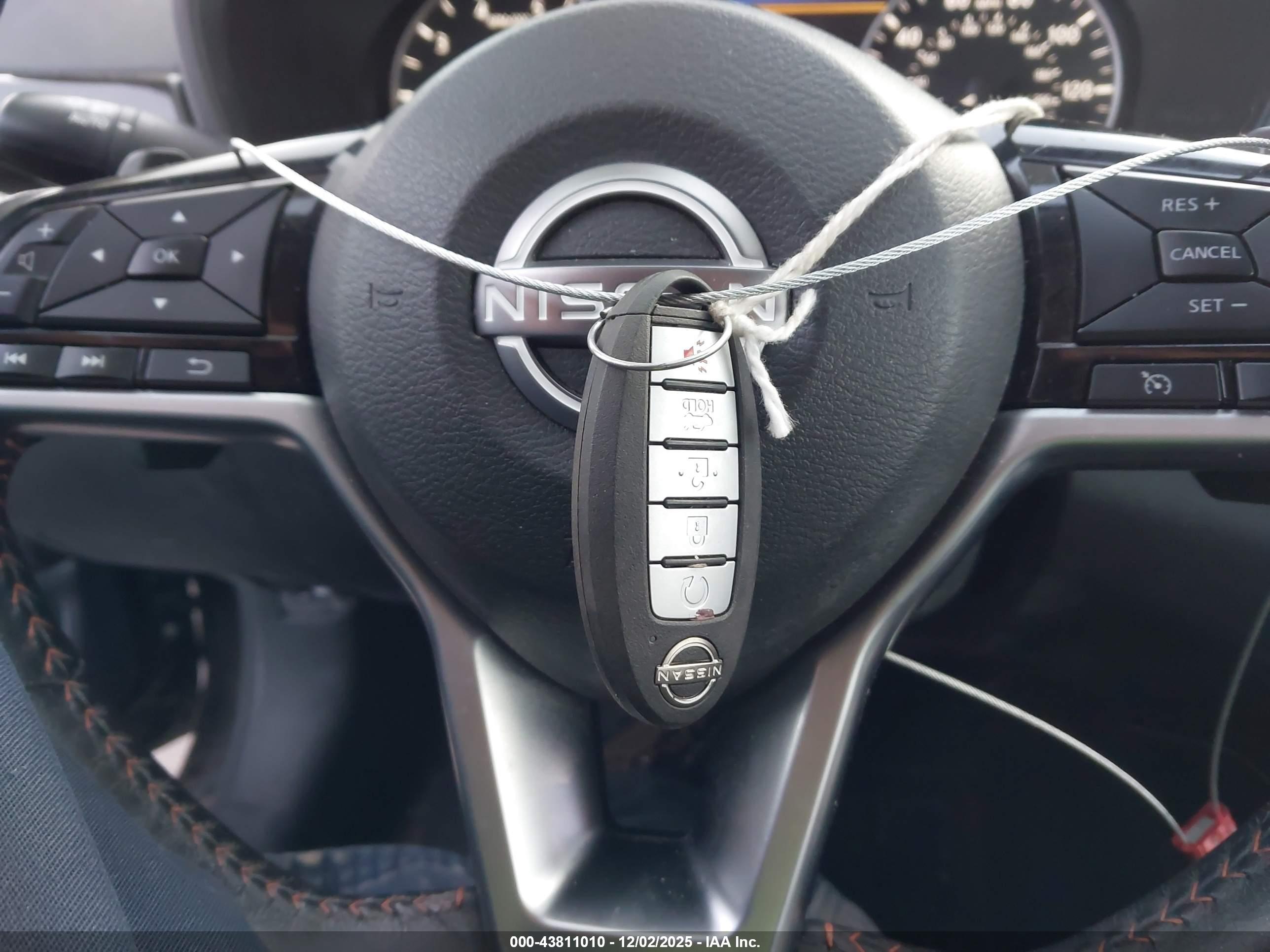 NISSAN ALTIMA image 11